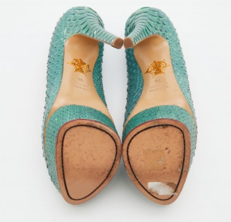 Charlotte Olympia Turquoise Bleu Python Cuir Priscilla Platform Pumps Size 38 en vente 2