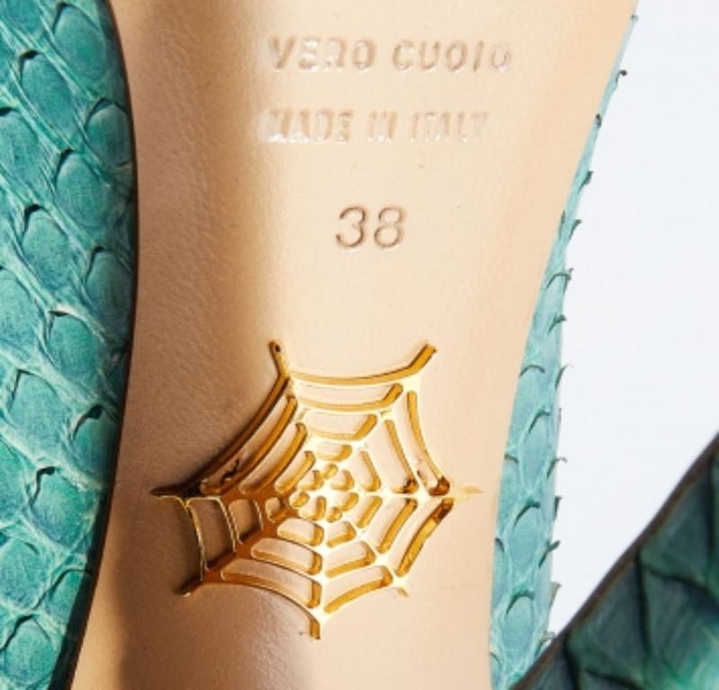 Charlotte Olympia Turquoise Bleu Python Cuir Priscilla Platform Pumps Size 38 en vente 3