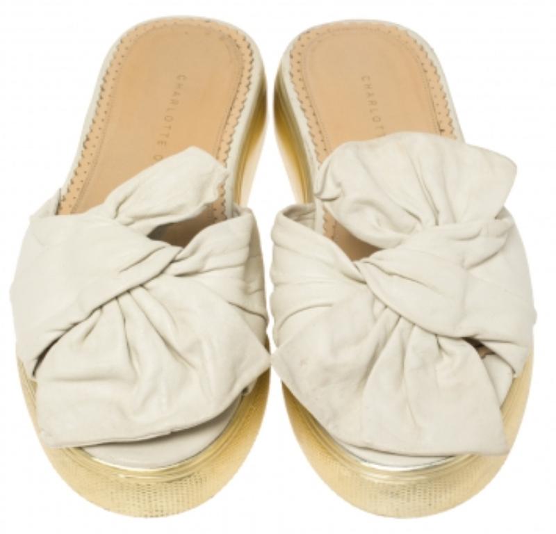 Charlotte Olympia White Leather Knotted Bow Slides Size 36 For Sale 1