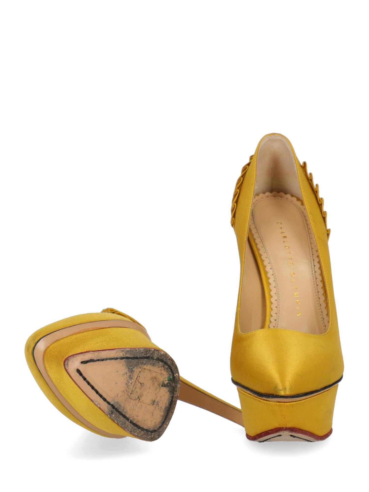 Charlotte Olympia Woman Pumps Yellow Fabric IT 36 For Sale 1