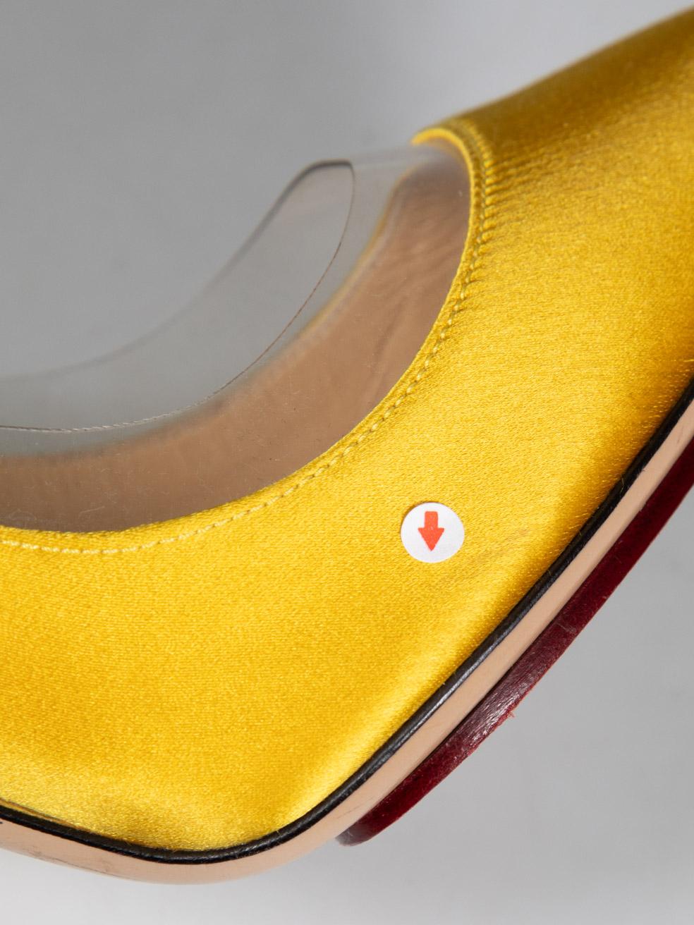 Charlotte Olympia escarpins jaune et PVC taille IT 35,5 en vente 5