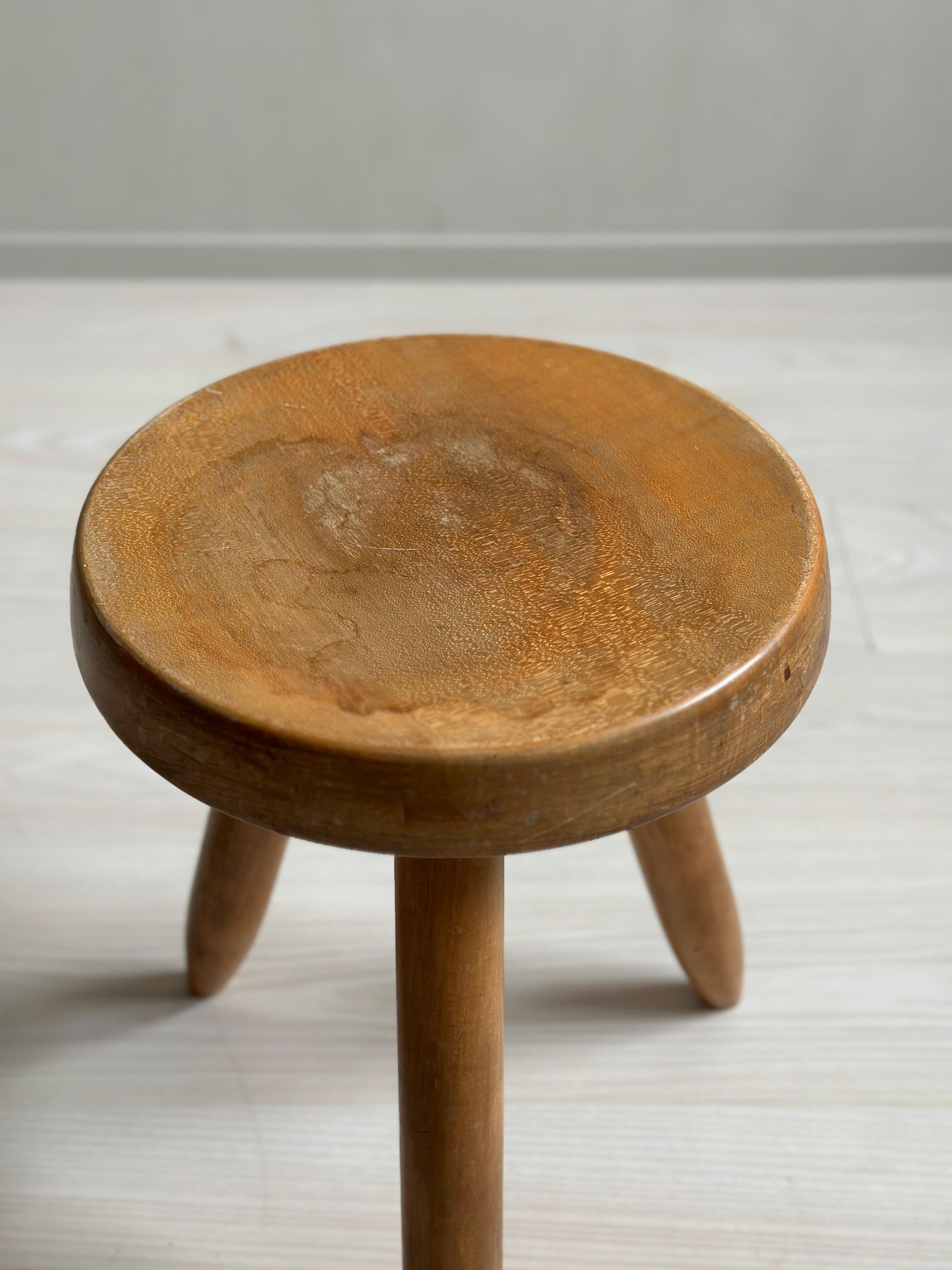 Charlotte Perriand High 'Berger' Stool, Ash Wood, France, circa 1955 In Good Condition In Hønefoss, 30