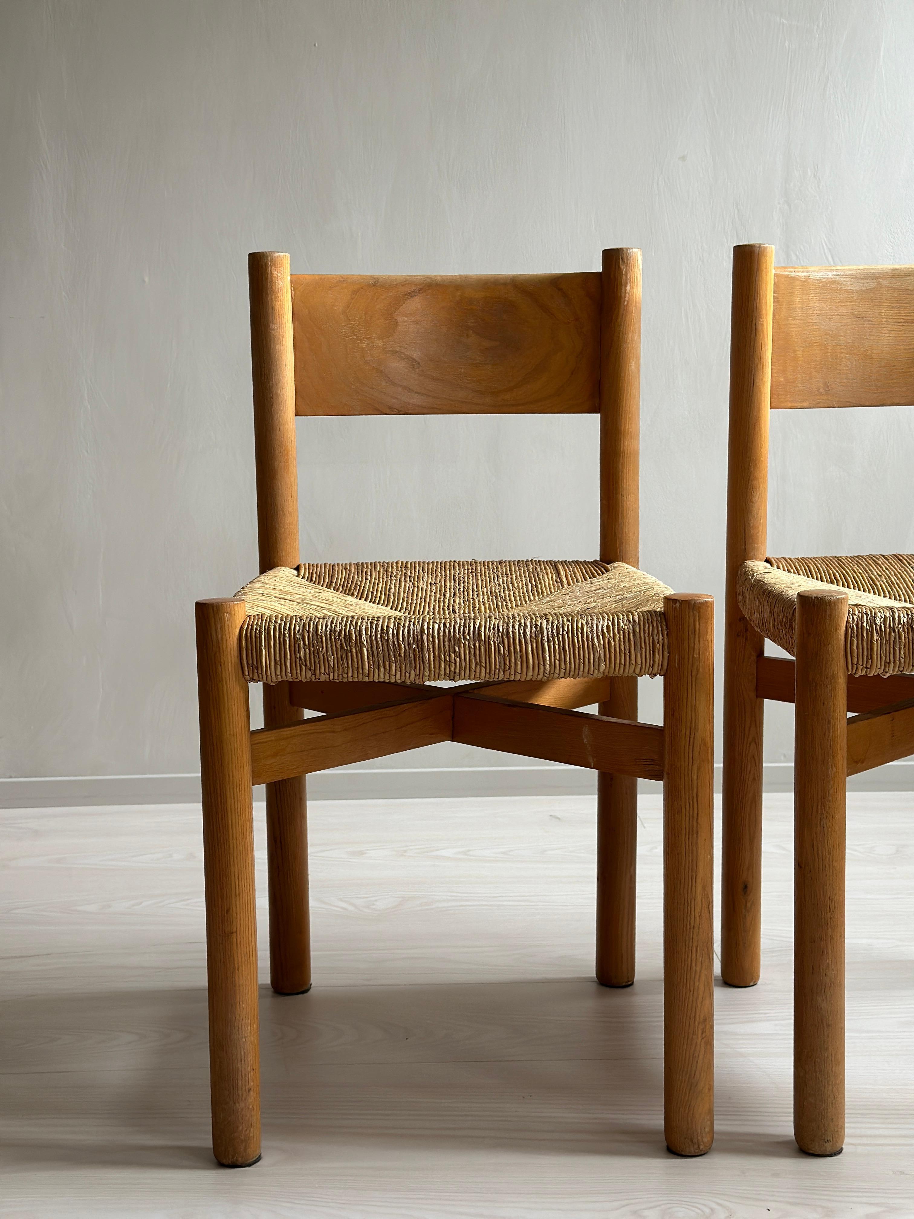 Paille Charlotte Perriand (1903-1999) Paire de chaises 