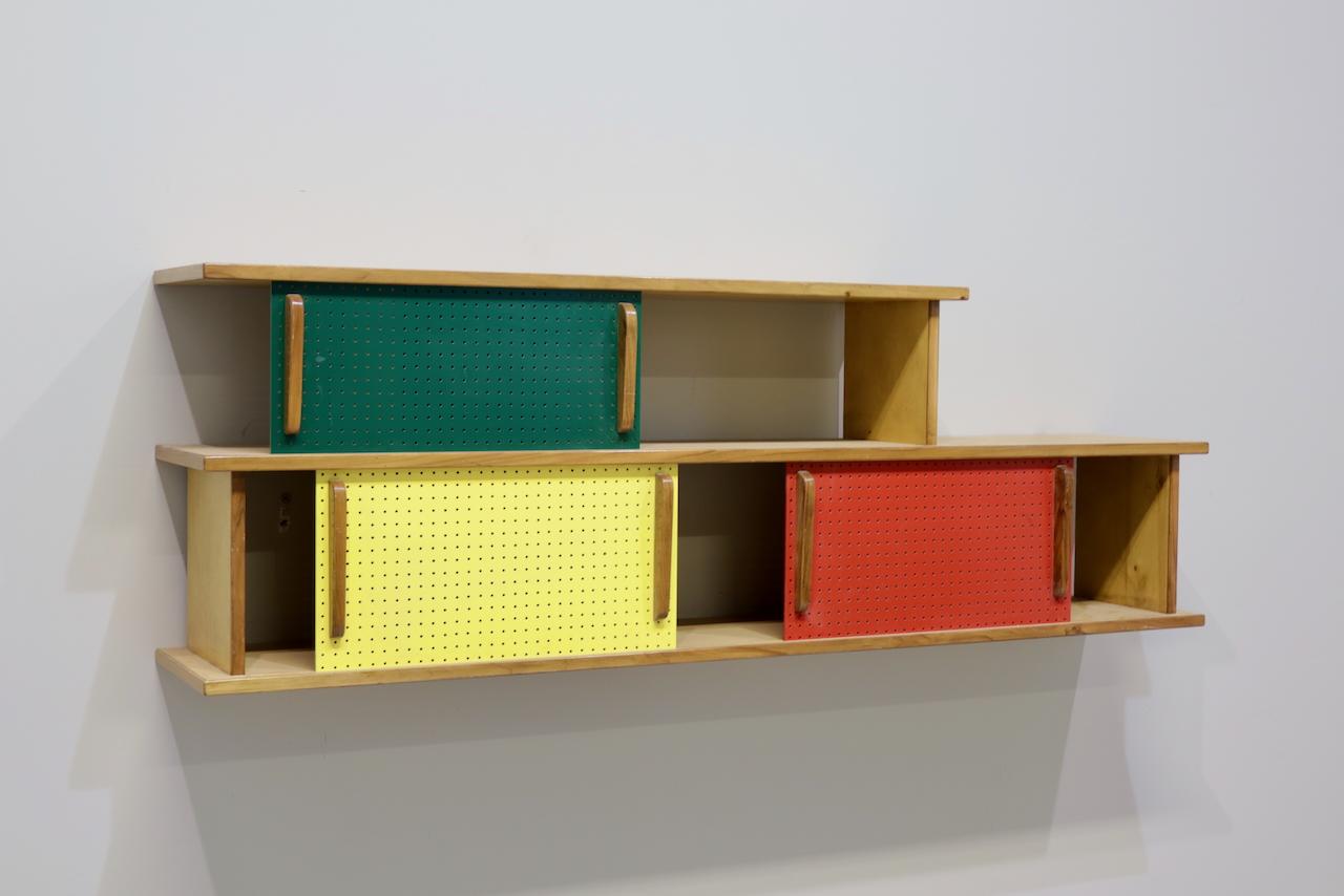Librería colgante Charlotte Perriand años 50 en Bueno estado para la venta en Rovereta, Repubblica di San Marino