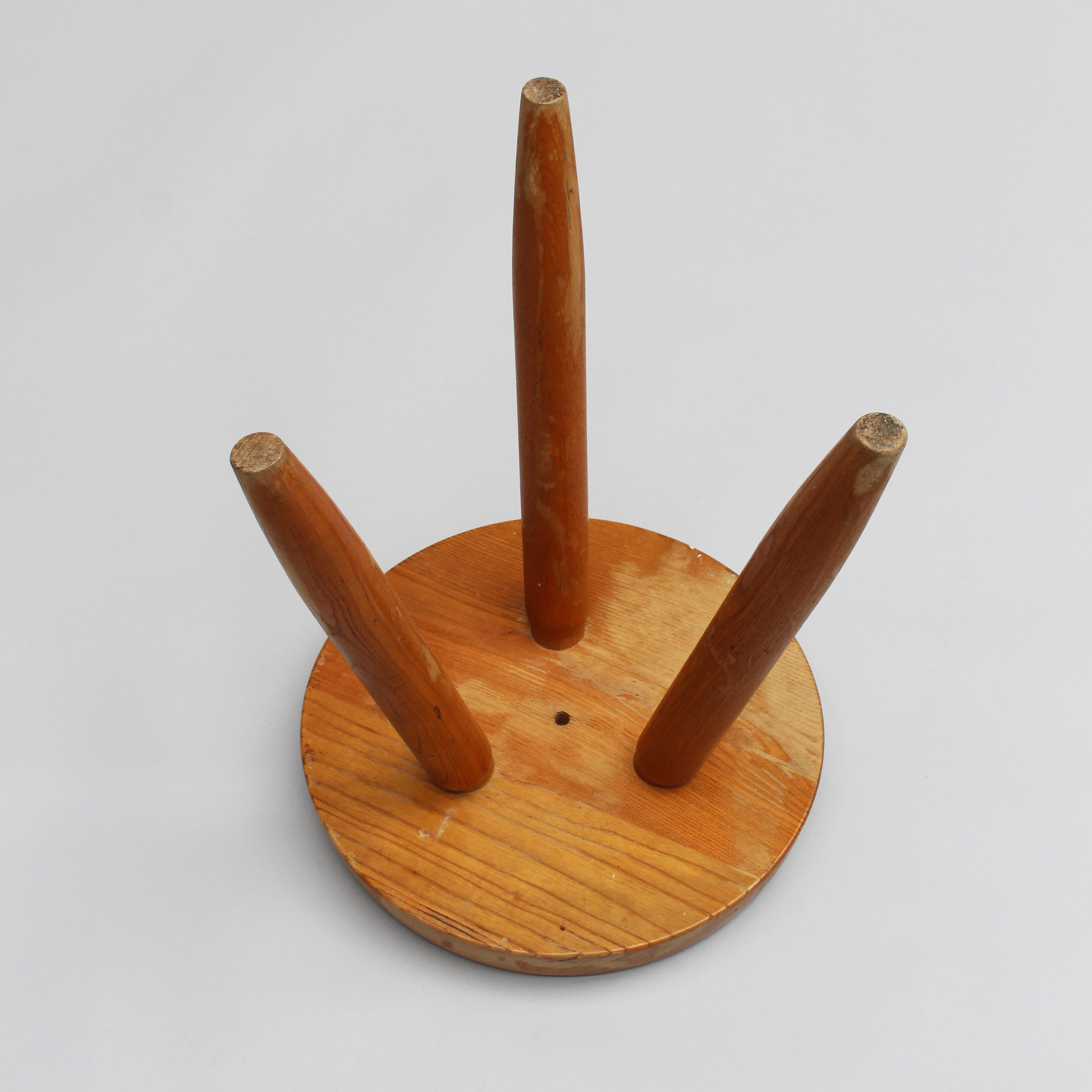 Charlotte Perriand - 1950s Low Solid Oak Berger Stool For Sale 4