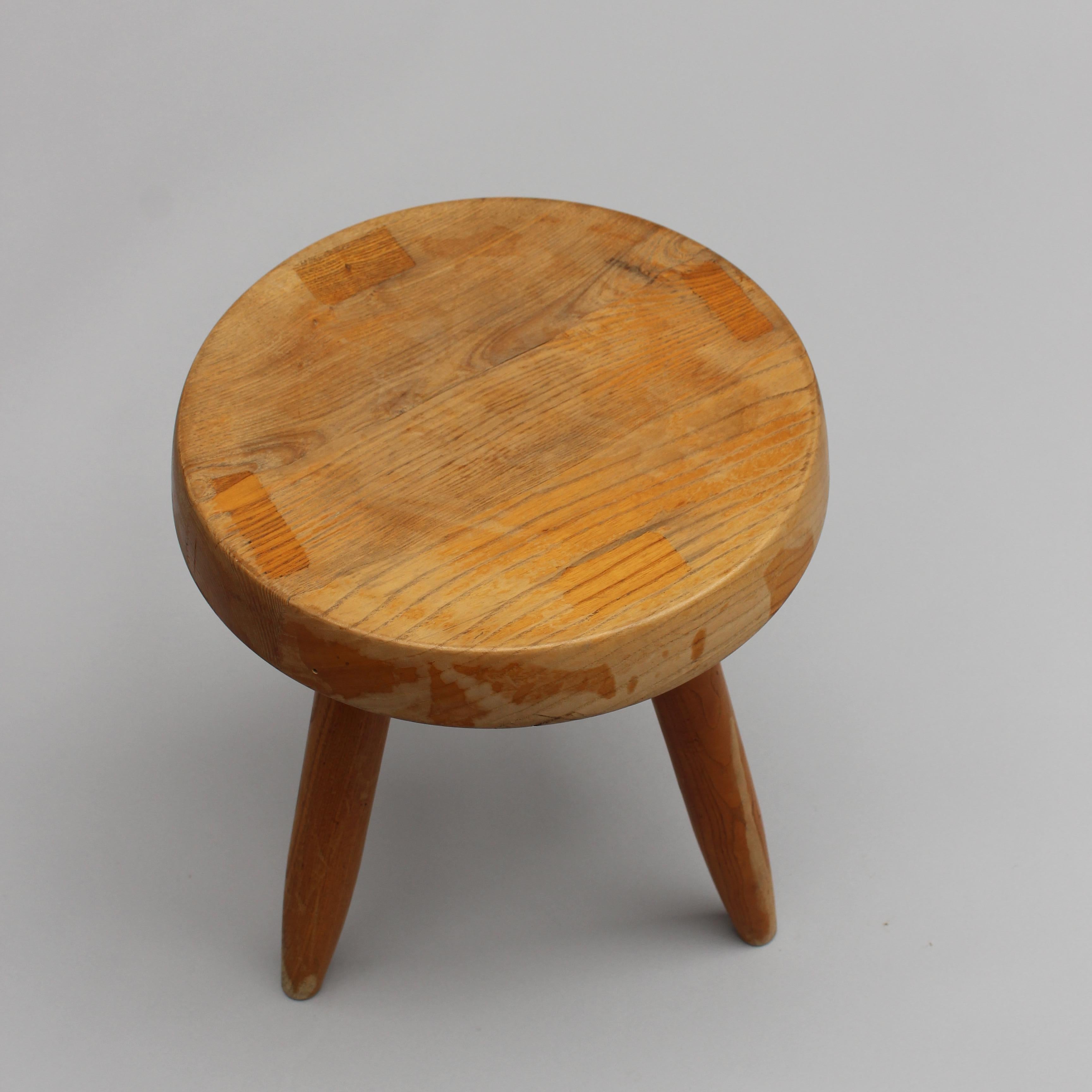 Charlotte Perriand - 1950s Low Solid Oak Berger Stool In Good Condition For Sale In Long Island City, NY
