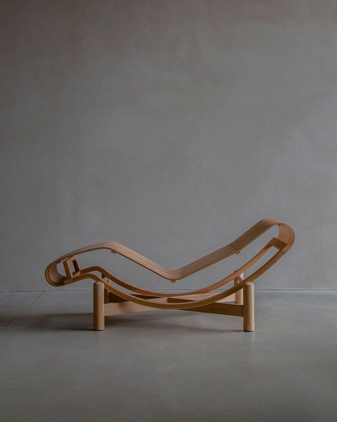 italien Charlotte Perriand - 522 Tokyo Lounge Chair, vers 2011 - 1ère édition Cassina  en vente