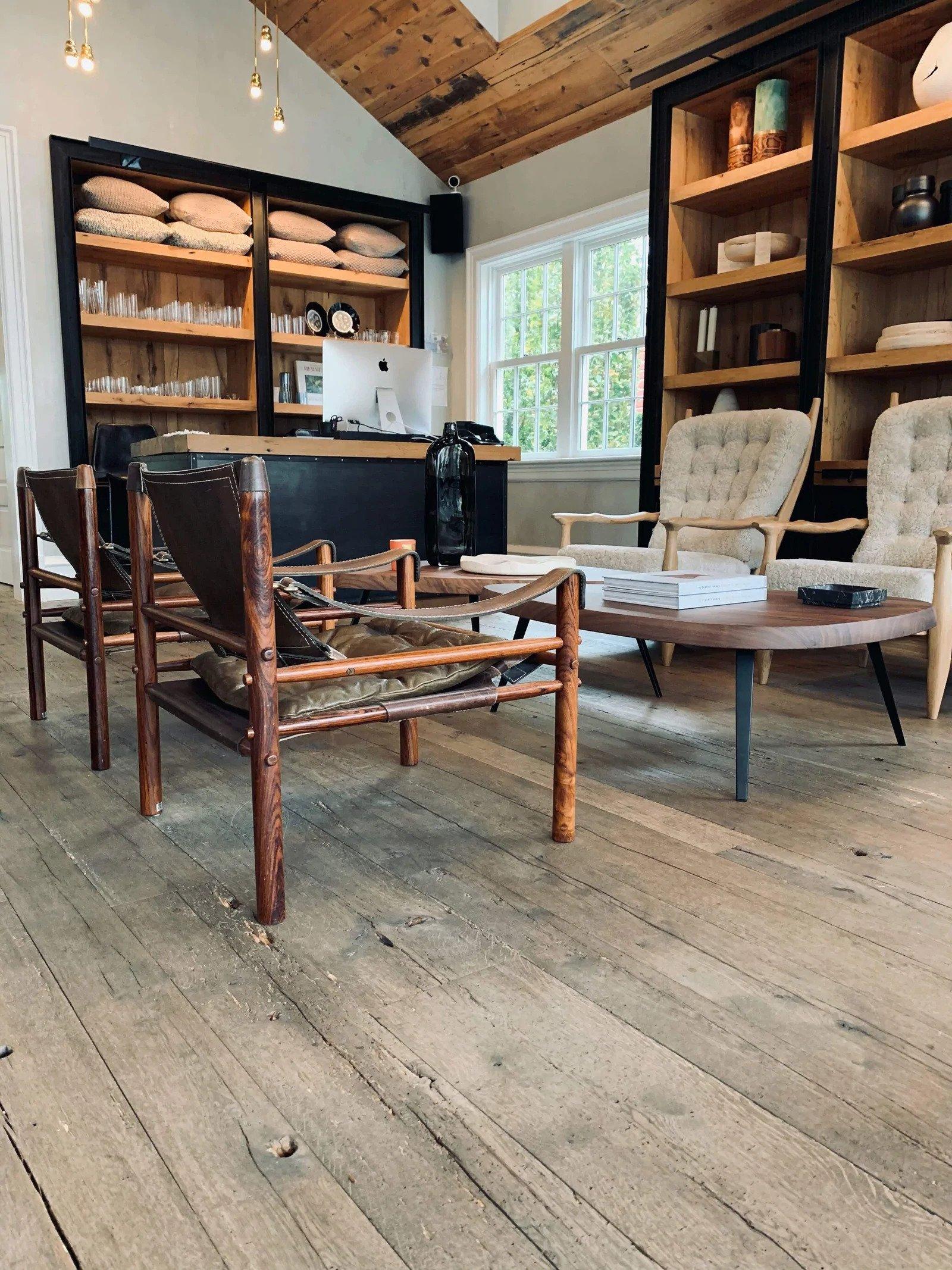 Italian Charlotte Perriand 527 Mexique Low Table