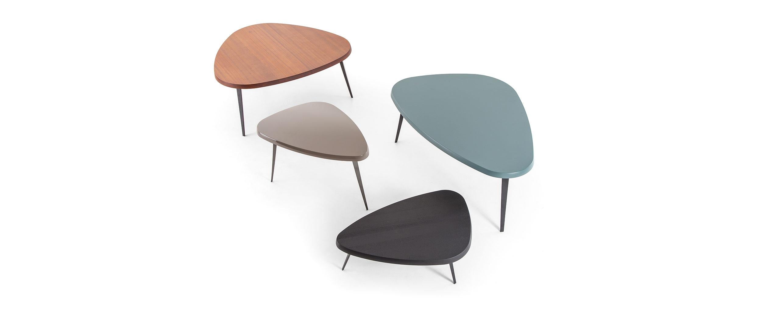 Charlotte Perriand, Mexique-Tisch 527 von Cassina im Zustand „Neu“ im Angebot in Barcelona, Barcelona