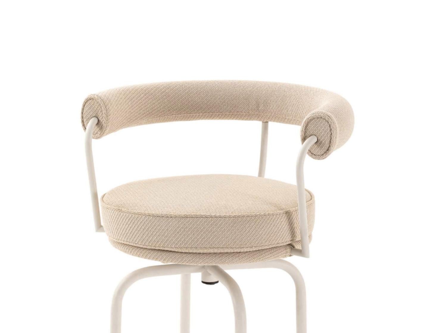 Charlotte Perriand 7 Fauteuil Tournant, Outdoor Per Cassina in vendita 1