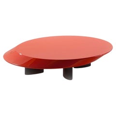 Mesa baja Accordo Charlotte Perriand, madera lacada en rojo by Cassina