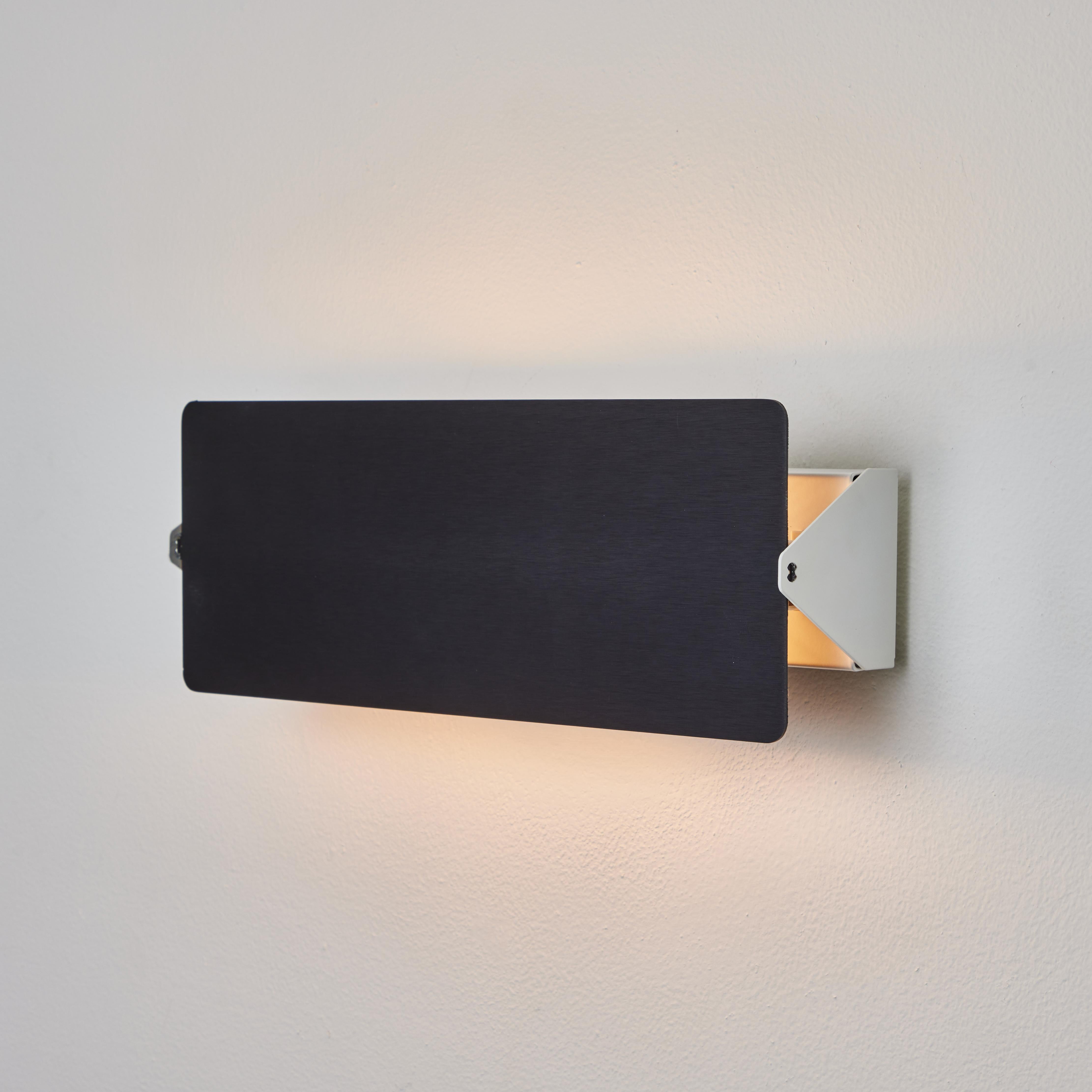 Contemporary Charlotte Perriand 'Applique À Volet Pivotant Double' Wall Light in Black For Sale