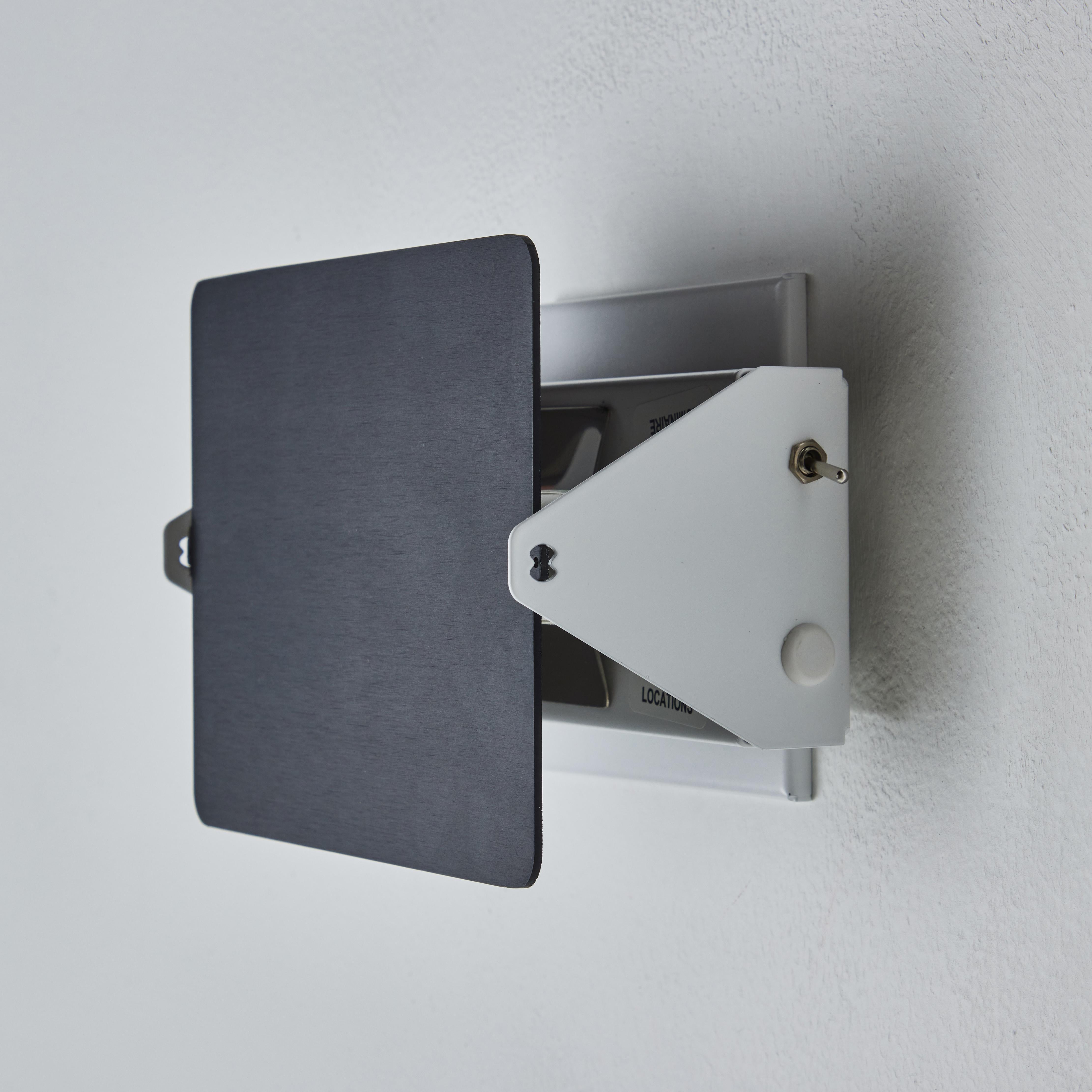 Charlotte Perriand 'Applique À Volet Pivotant' Wall Light in Black for Nemo For Sale 3