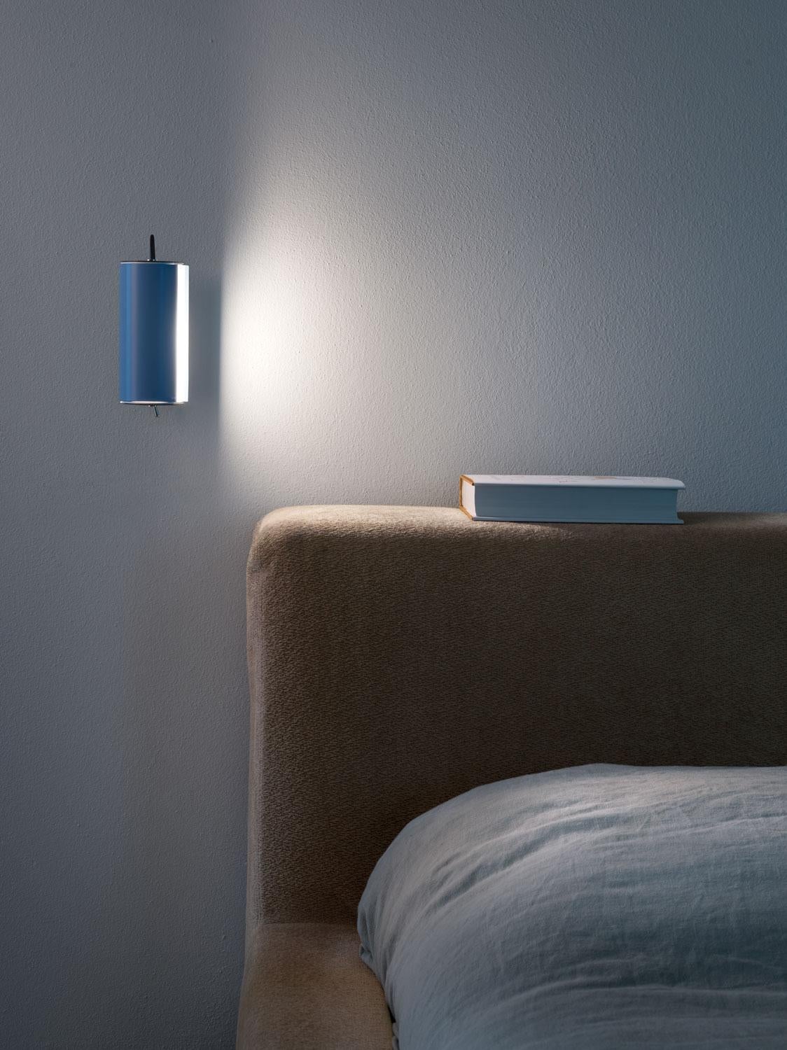 Lampe murale « Applique Cylindrique Longue » de Charlotte Perriand en blanc en vente 3