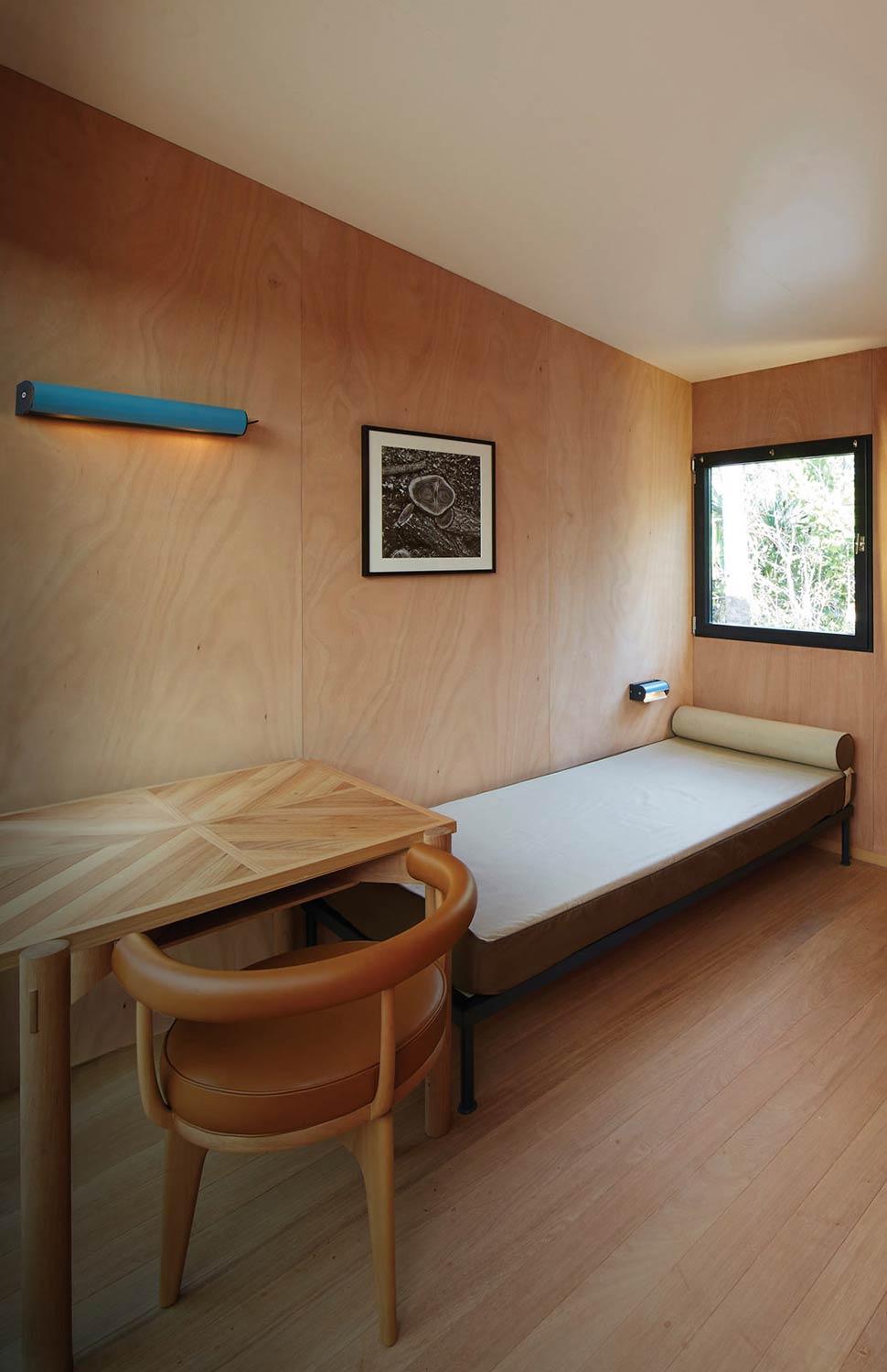 Lámpara de pared 