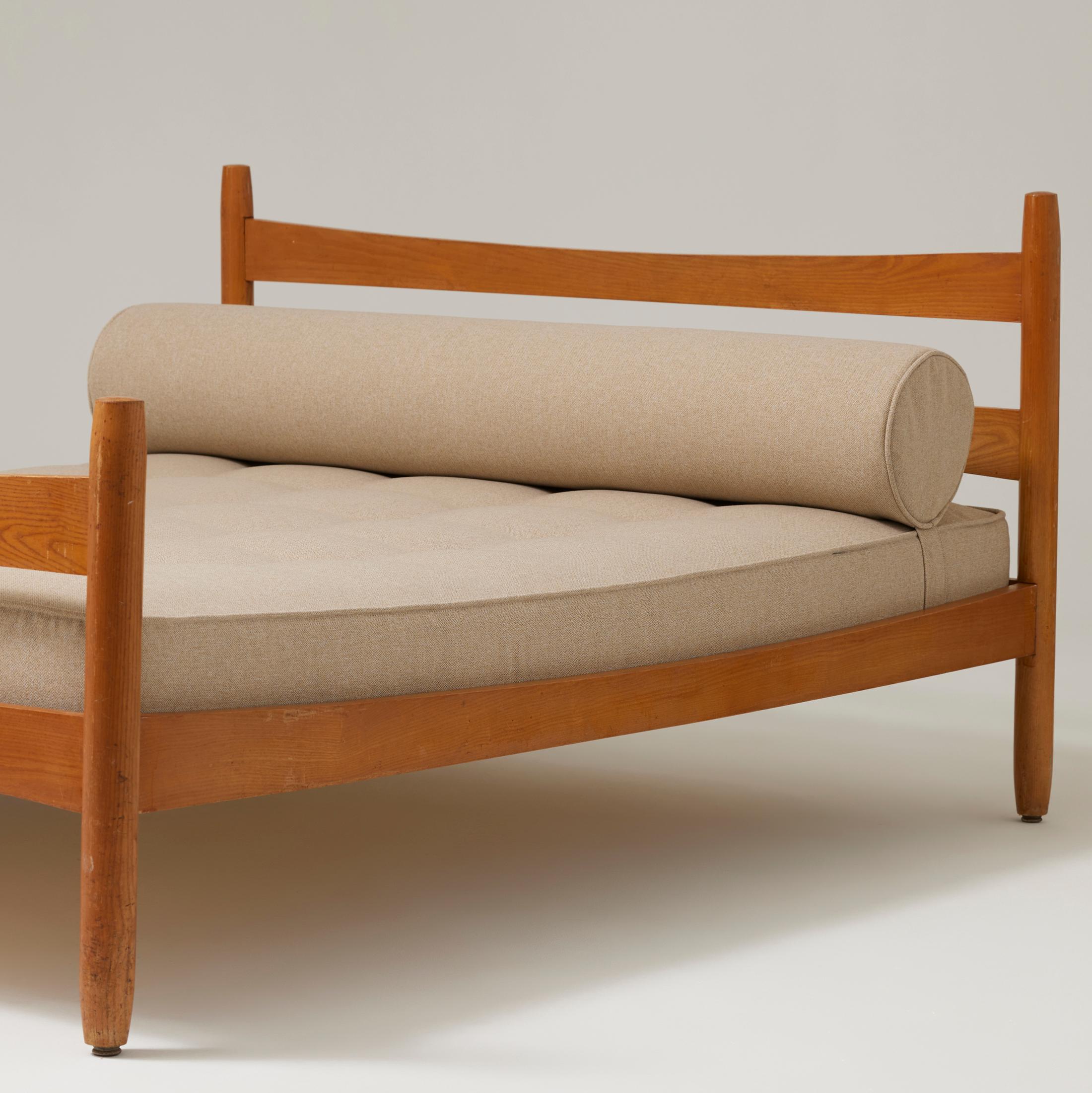 Charlotte Perriand Bed for Meribel, circa 1950 For Sale 3