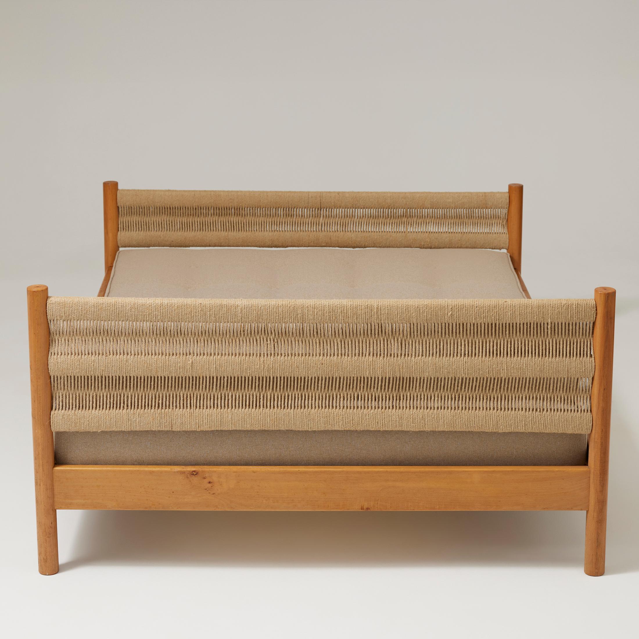 Charlotte Perriand Bed for Meribel, circa 1950 For Sale 8