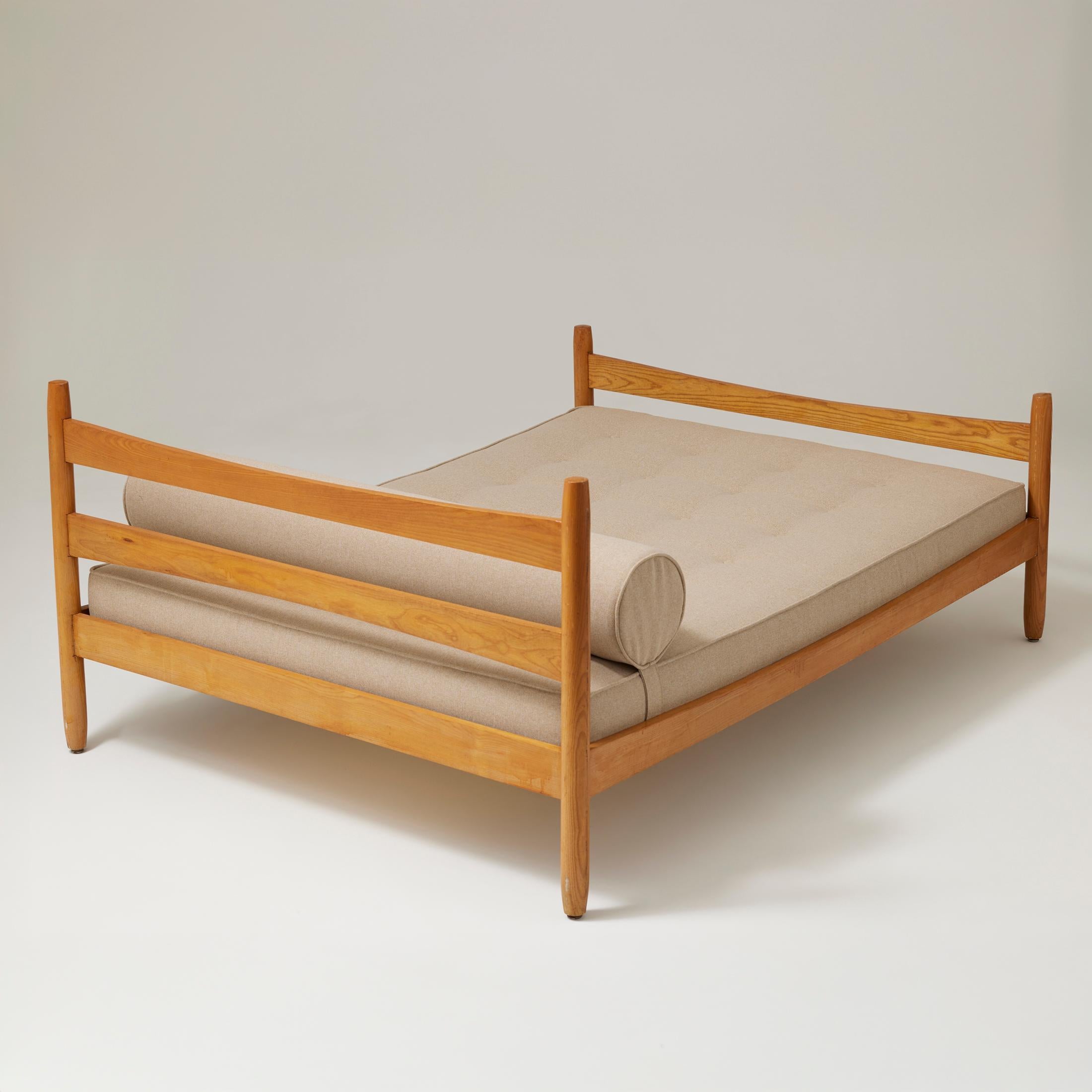 Charlotte Perriand Bed for Meribel, circa 1950 For Sale 10