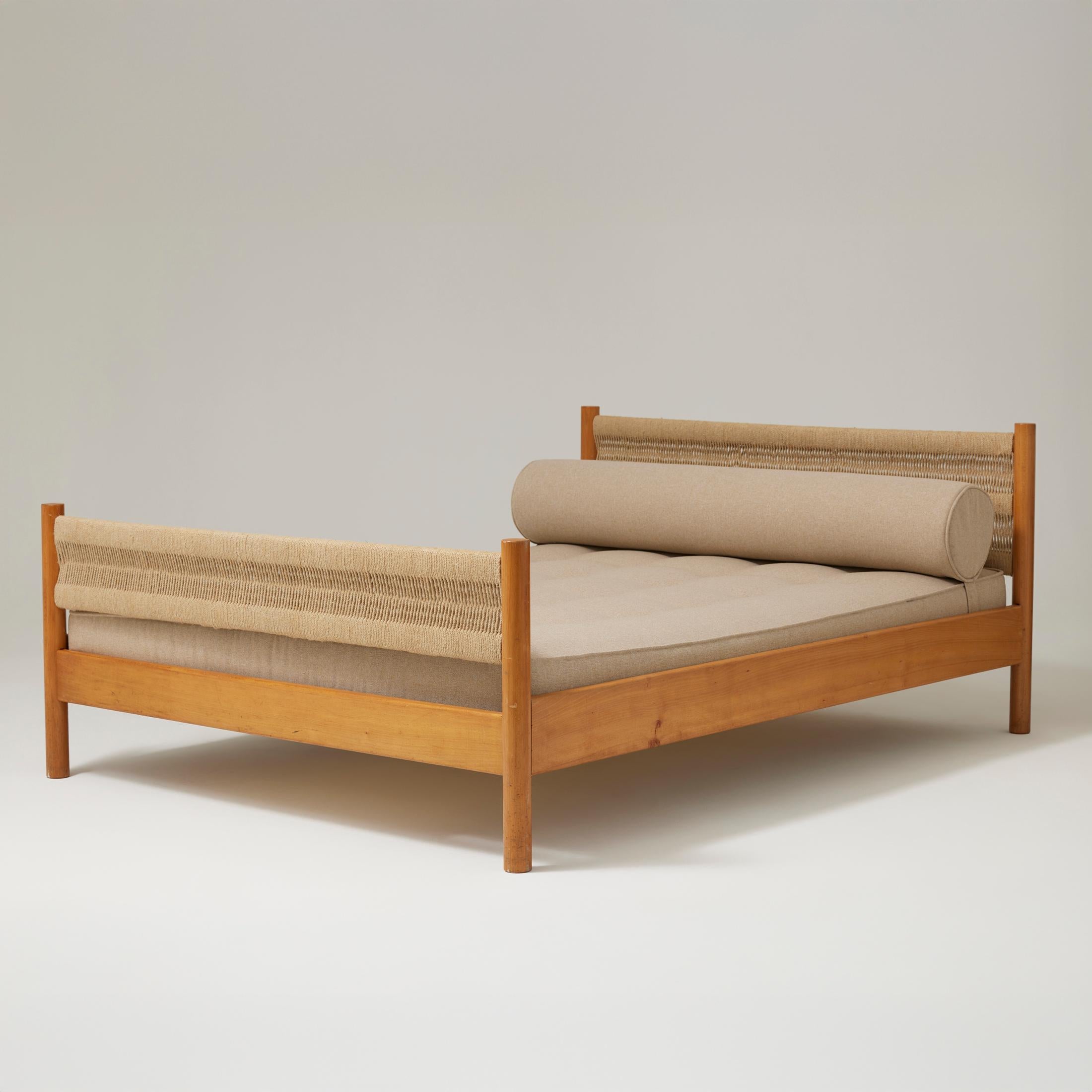 Mid-Century Modern Charlotte Perriand Bed for Meribel, circa 1950 For Sale