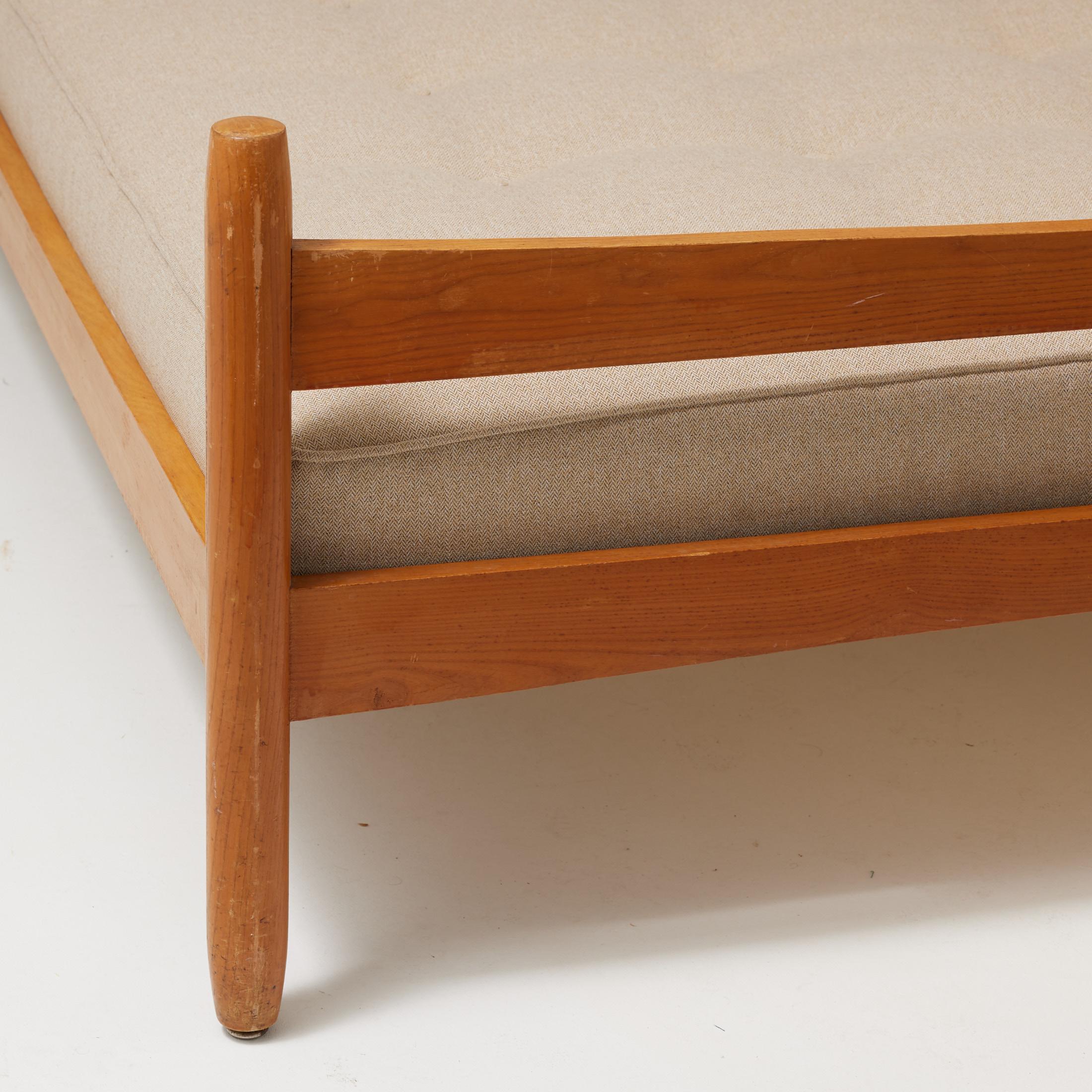 Mid-Century Modern Charlotte Perriand Bed for Meribel, circa 1950 For Sale