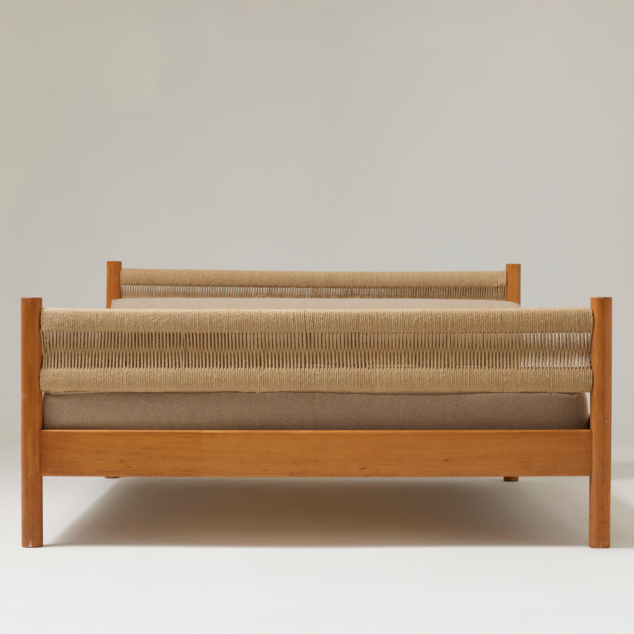 Charlotte Perriand Bed for Meribel, circa 1950 For Sale 2