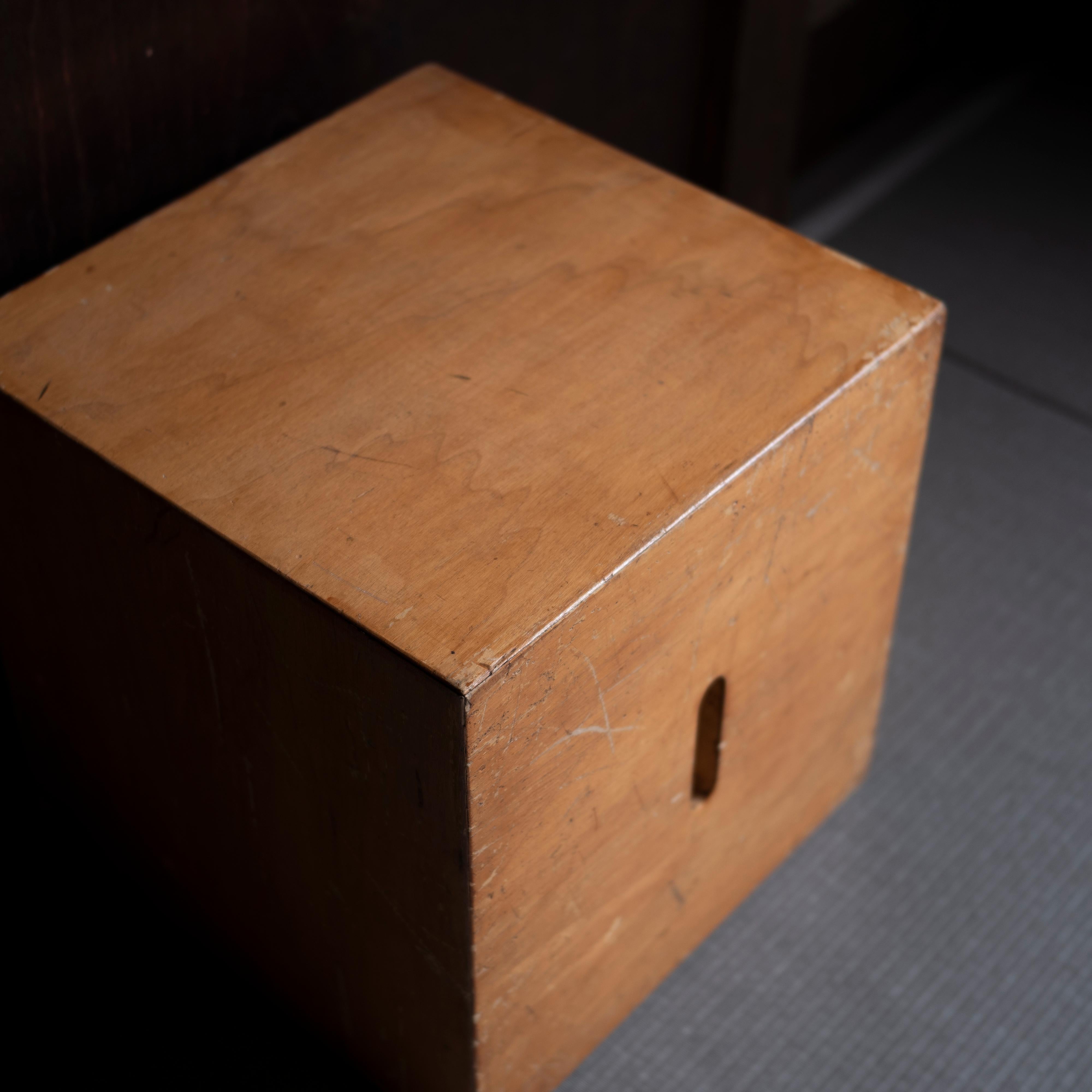 Charlotte Perriand, Box Stool from Arcs 1600 Dans La Résidence “La Cascade” In Good Condition In Edogawa-ku Tokyo, JP