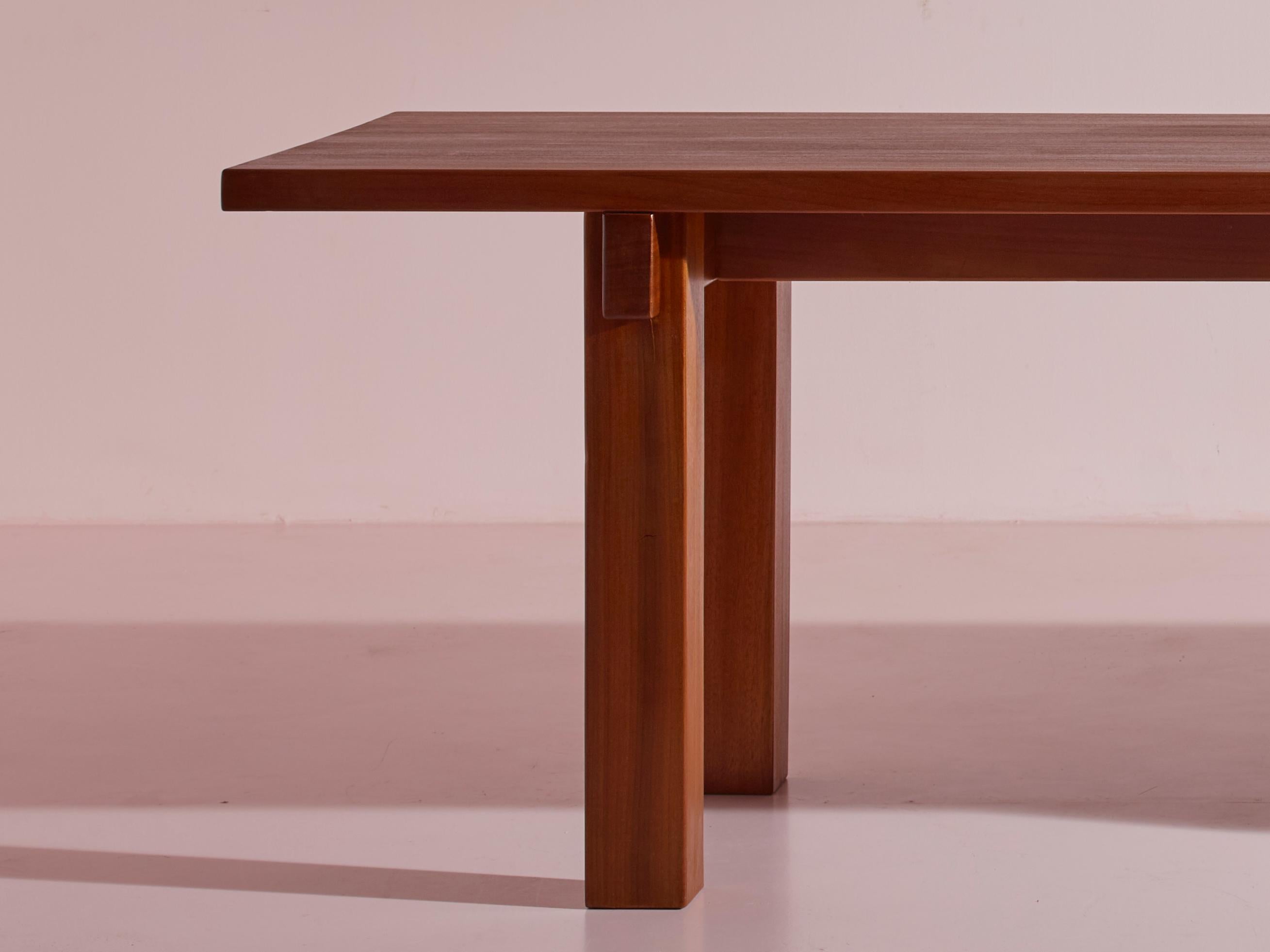Charlotte Perriand Brasil, Esstisch, hergestellt von Sentou, Frankreich, 1970er Jahre (Moderne der Mitte des Jahrhunderts)