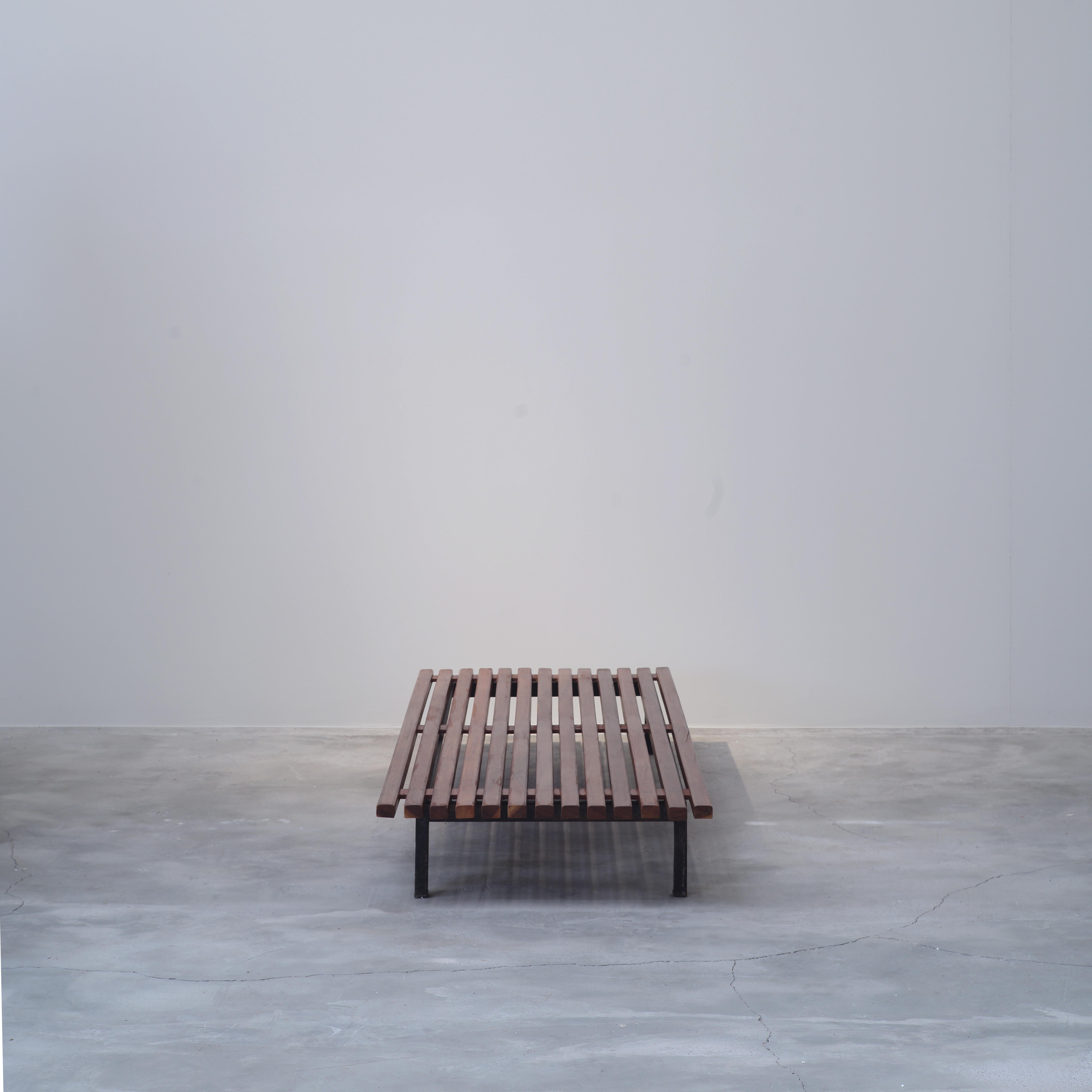 Banc Cansado de Charlotte Perriand / The Moderns Modernity Paris, 1958 Bon état - En vente à Zürich, CH