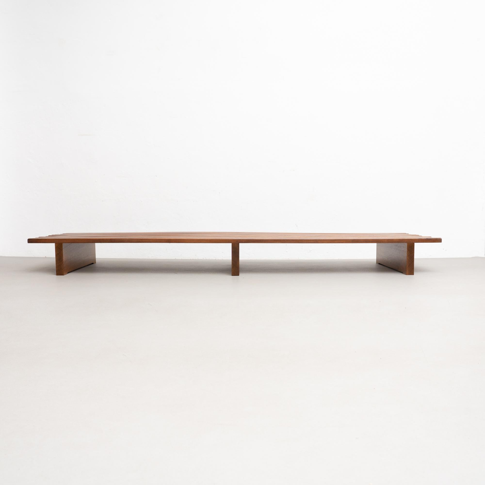 Original Cansado bench named after Cite Cansado, Mauritania.

Designed by Charlotte Perriand in France, circa 1950.

Wood base and structure.

Wooden legs seems to be latter added by previous owner.

Provenance: Cansado, Mauritania