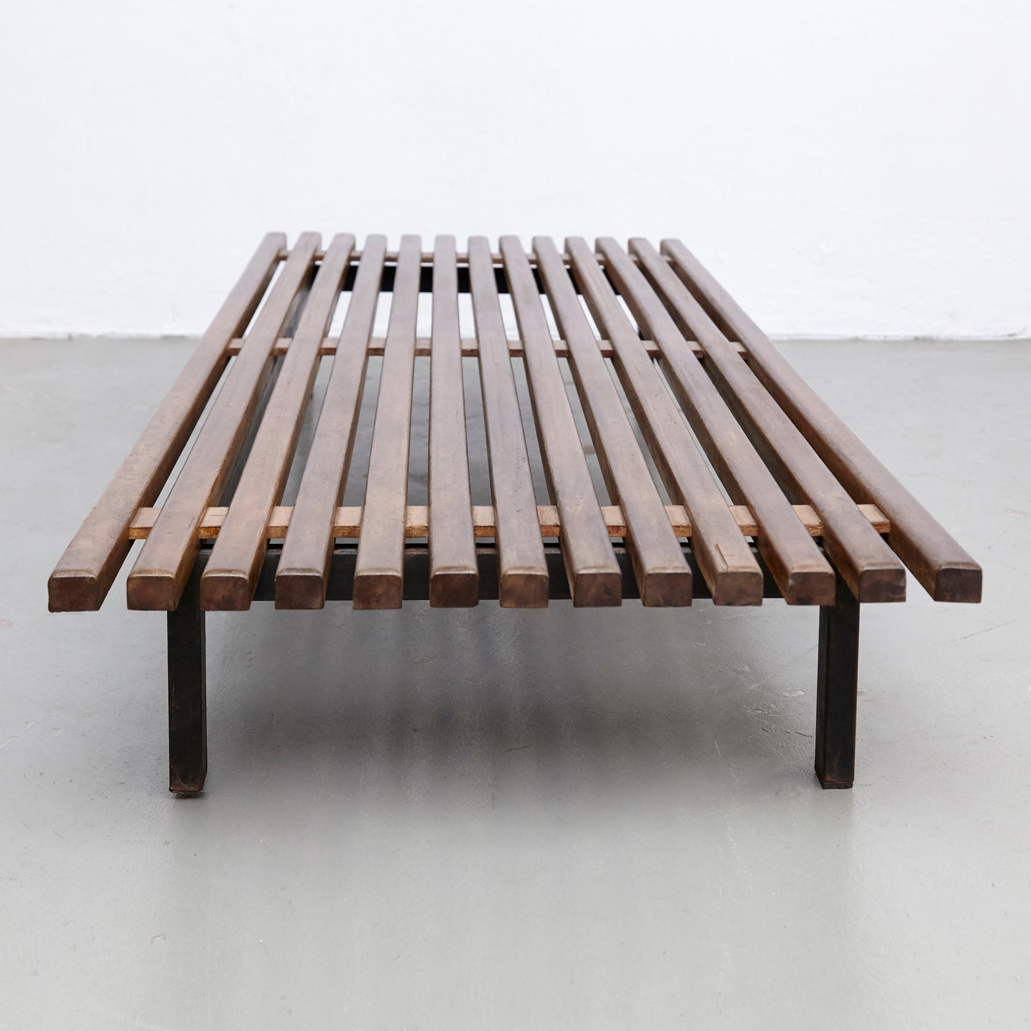 Charlotte Perriand, Mid Century Modern, Wood Metal Cansado Bench, circa 1950 In Good Condition In Barcelona, Barcelona