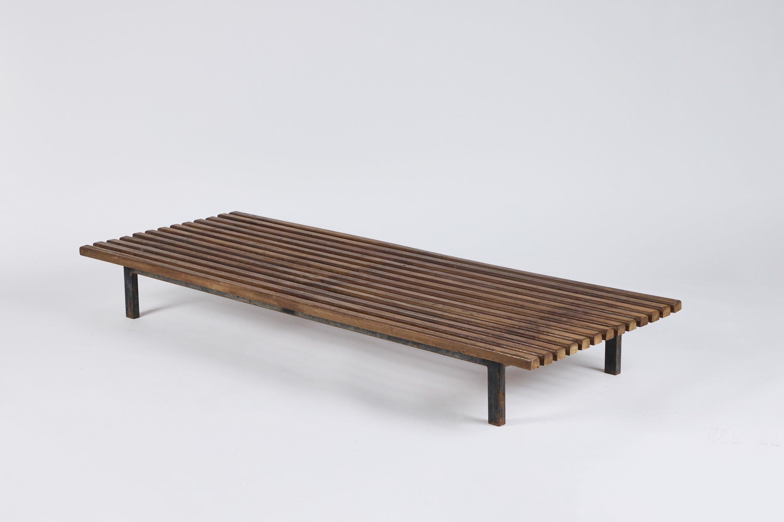 Charlotte Perriand Banc Cansado en vente 2
