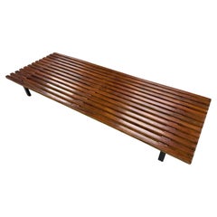 Panchine moderne del Medioevo