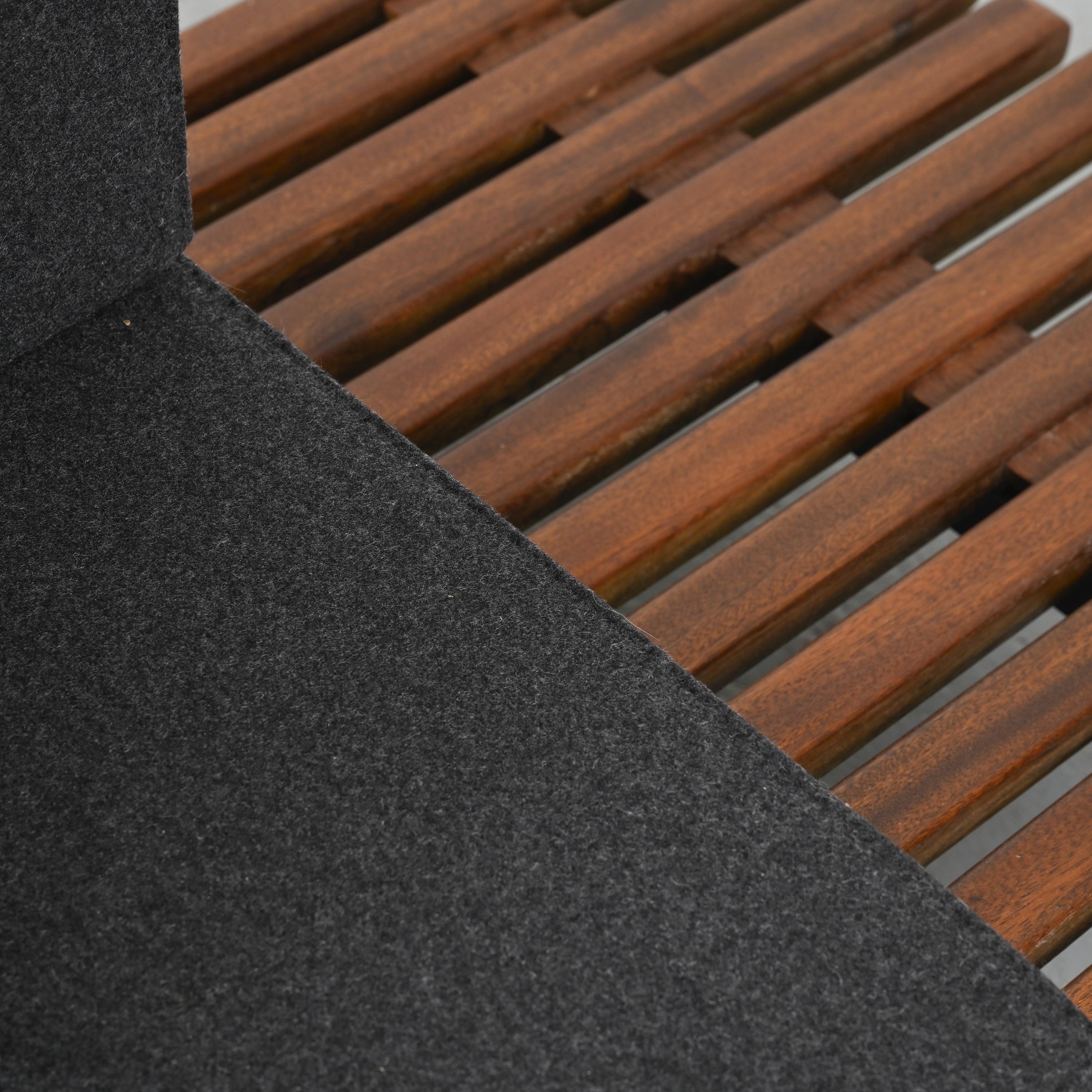 Charlotte Perriand Banc Cansado avec tiroir Steph Simon 3