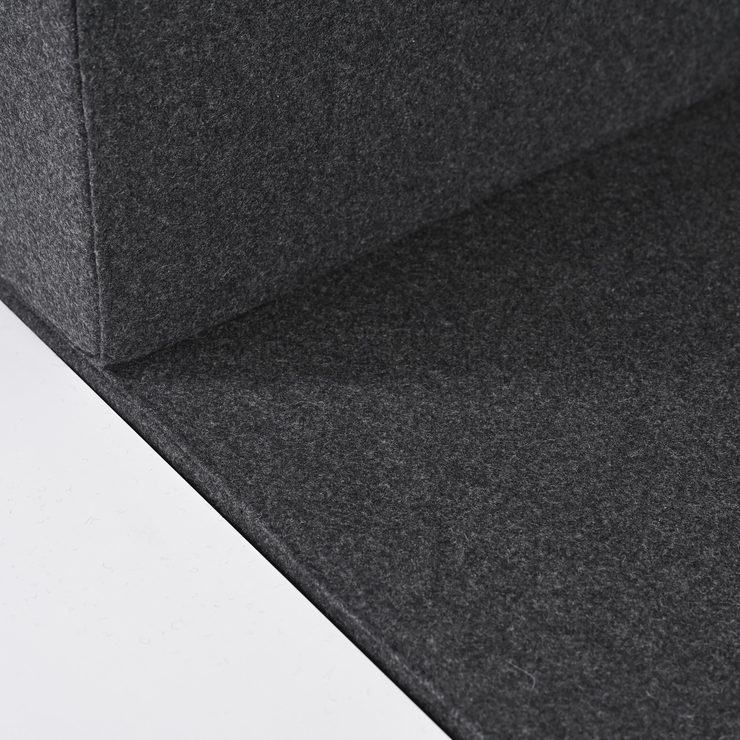 Charlotte Perriand Banc Cansado avec tiroir Steph Simon 2