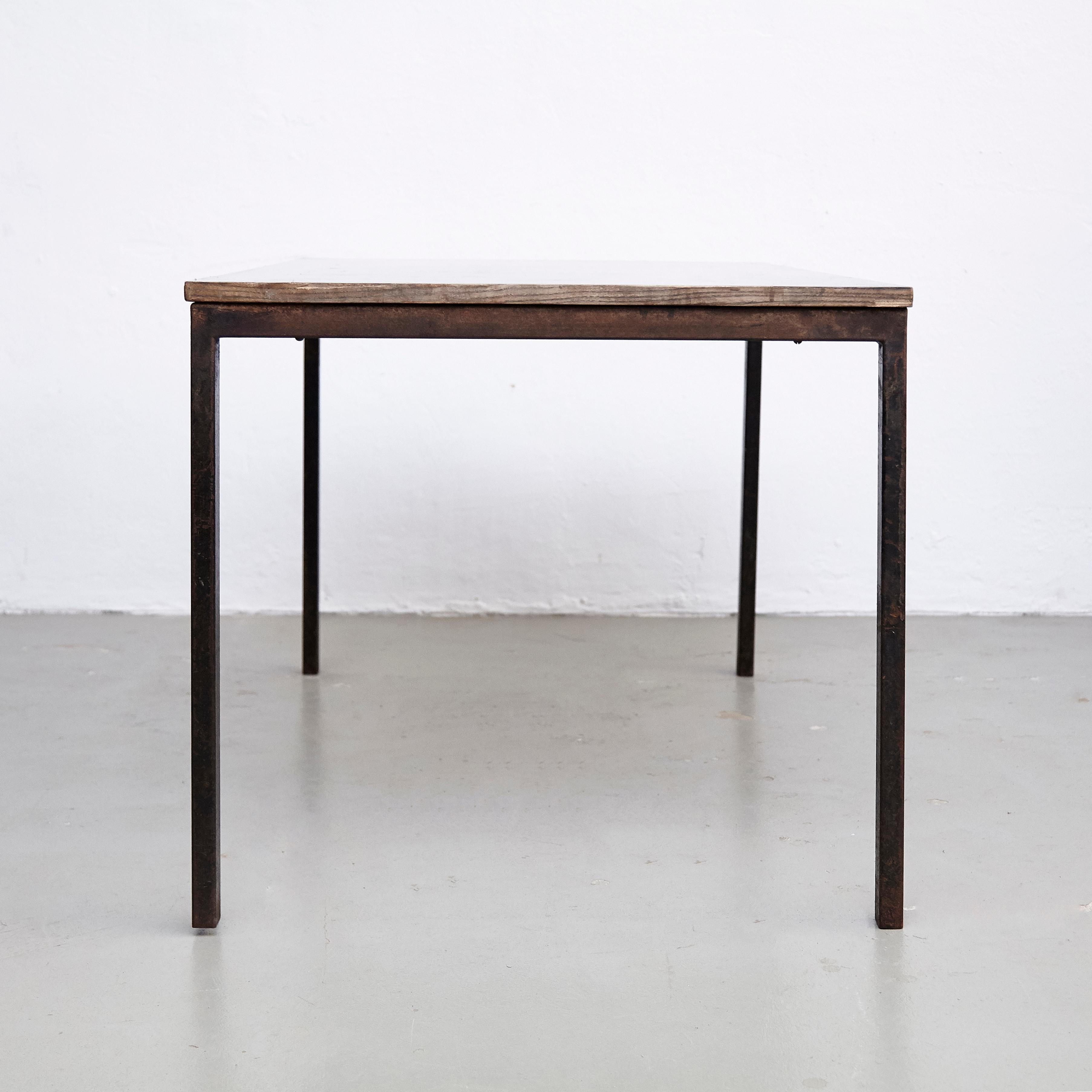 Charlotte Perriand, Mid Century Modern, Wood Metal Cansado Table, circa 1950 In Good Condition In Barcelona, Barcelona