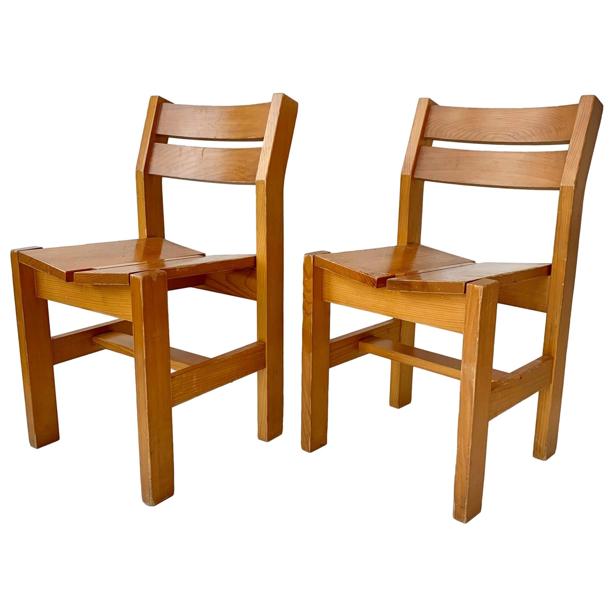 Stühle von Charlotte Perriand aus „La Cascade“ in Les Arcs, 1600 im Angebot