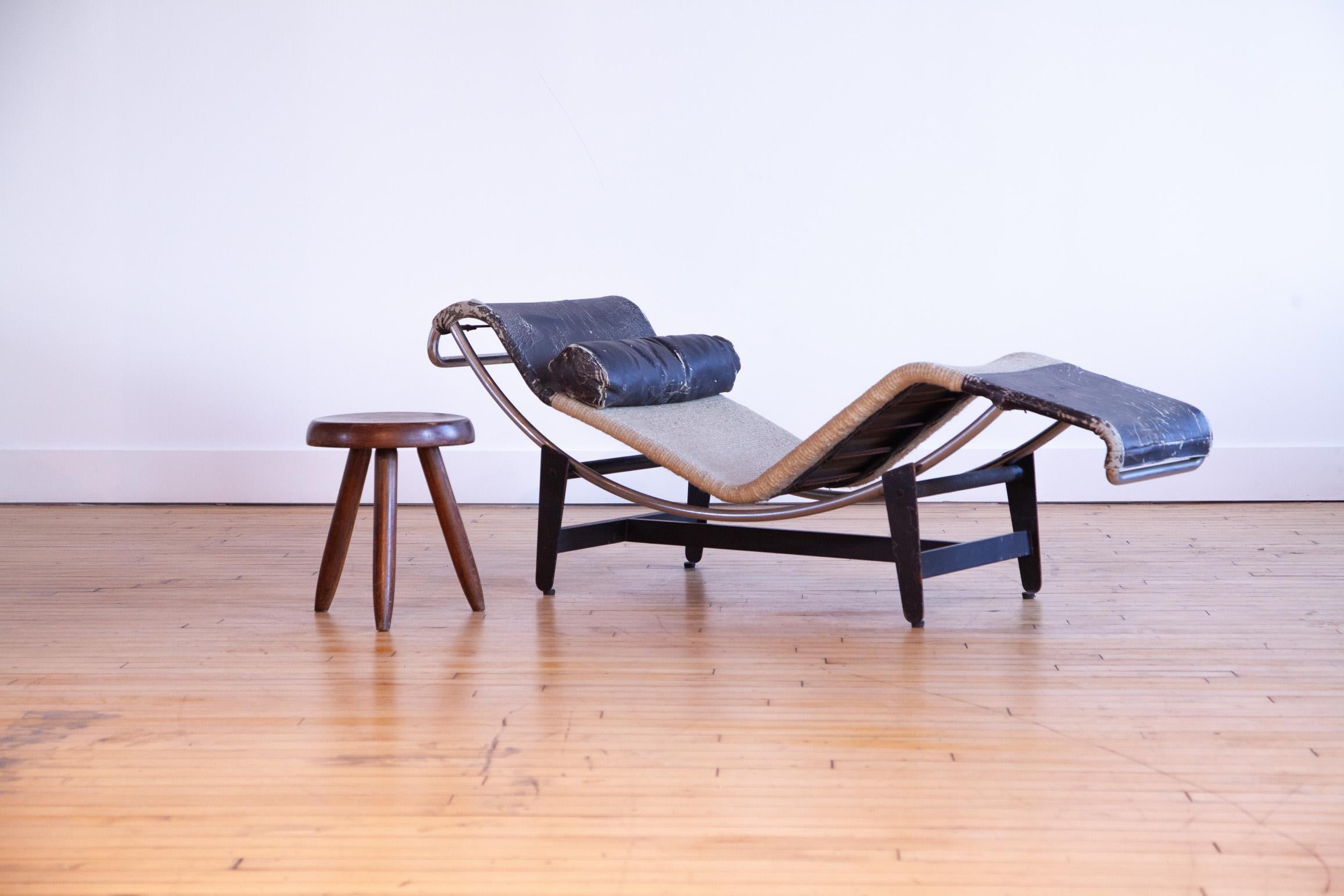 Chaise Le Corbusier producida por Wohnbedarf 1