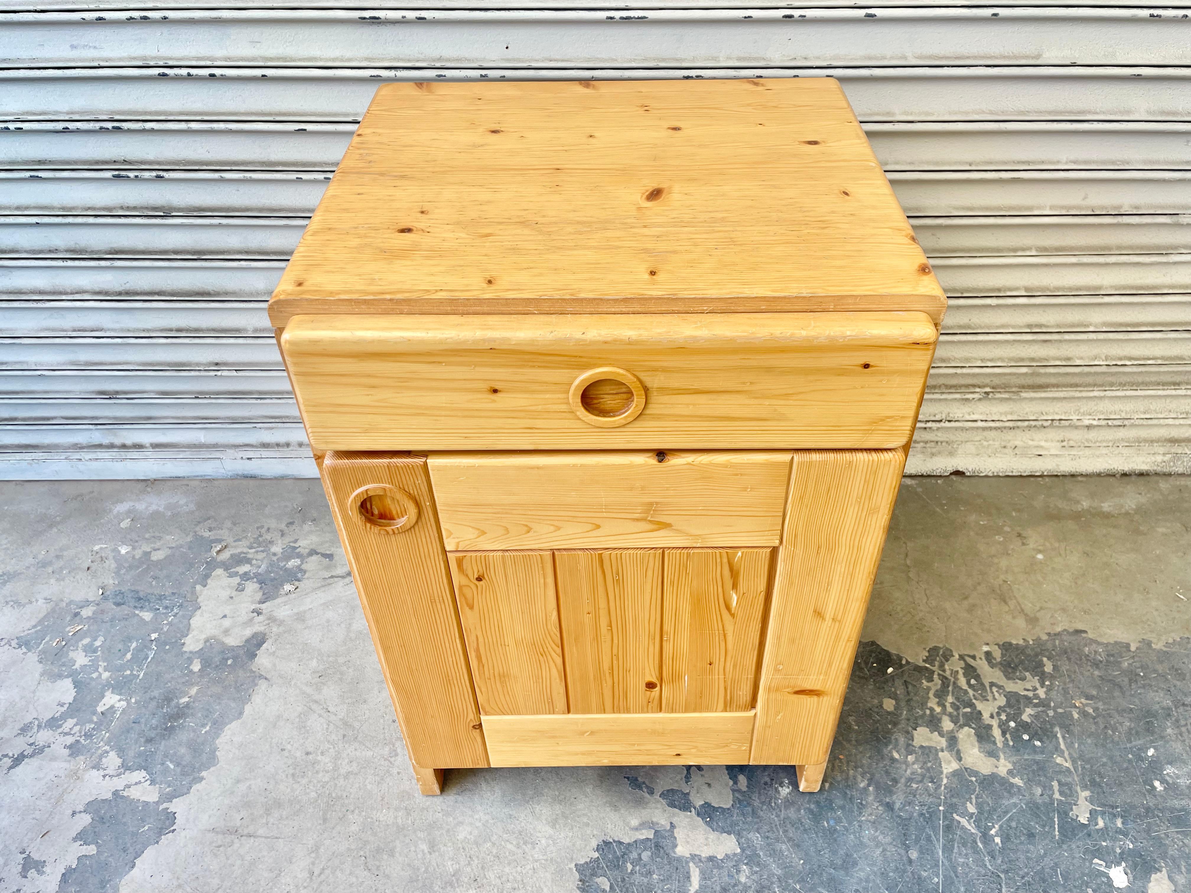 Pine Charlotte Perriand Chest for Les Arcs For Sale