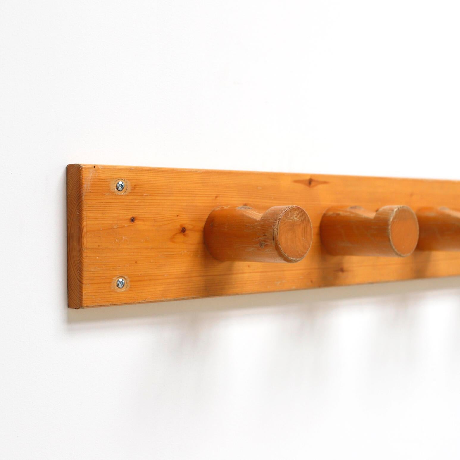 French Charlotte Perriand Coat Rack with Five Hooks for Les Arcs, Pinewood, 1970s