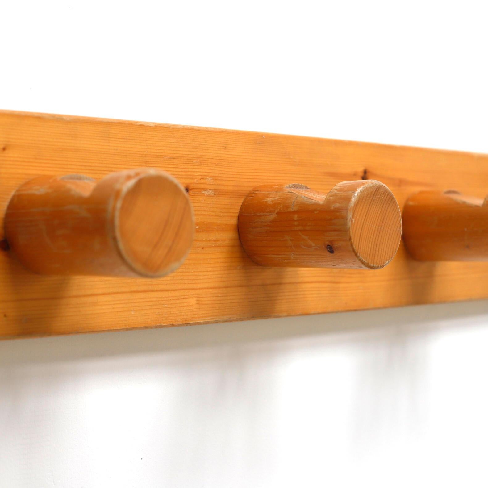 Charlotte Perriand Coat Rack with Five Hooks for Les Arcs, Pinewood, 1970s 2