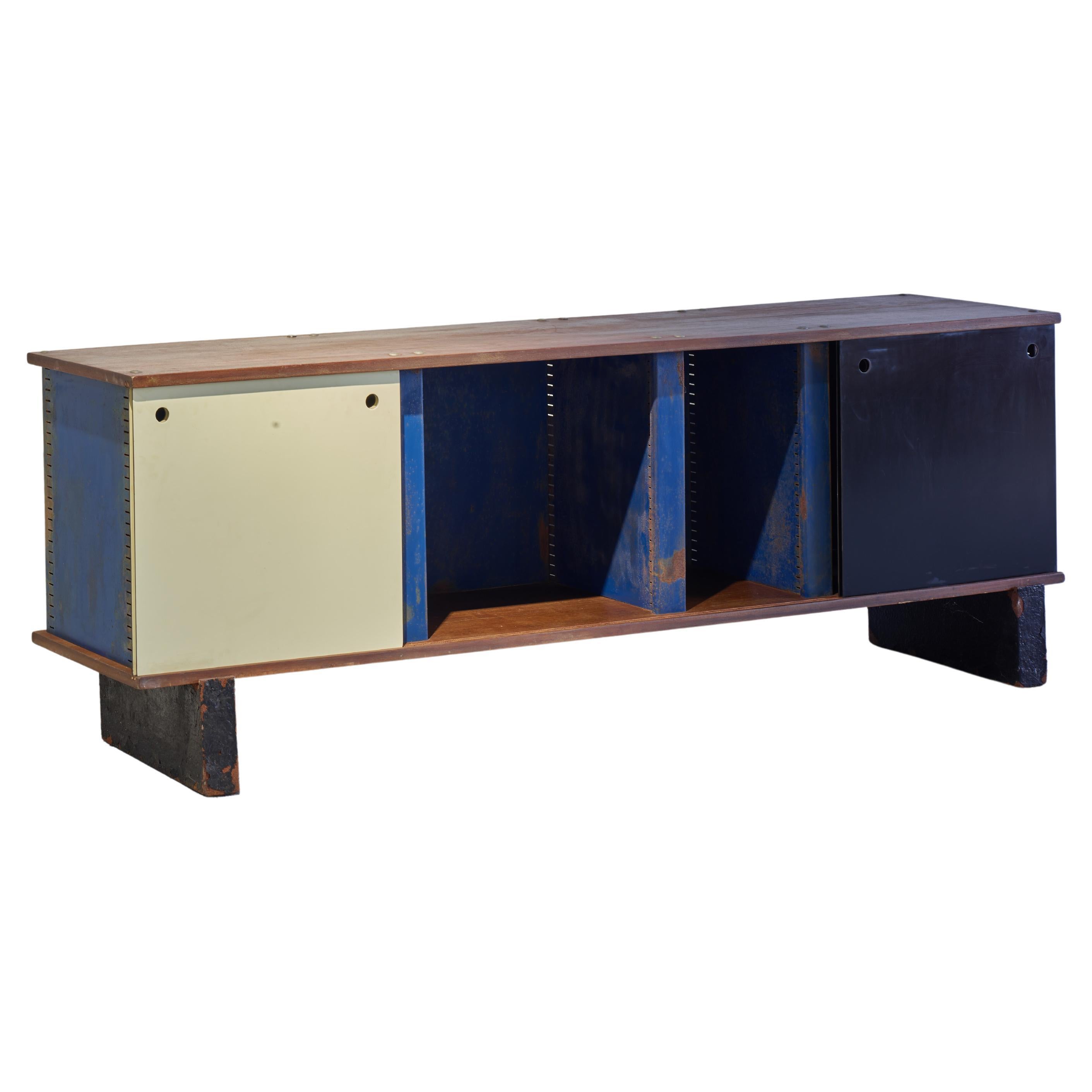 Charlotte Perriand CP-BAHUT-4 Schrank / Authentischer Mid-Century Modern-Schrank