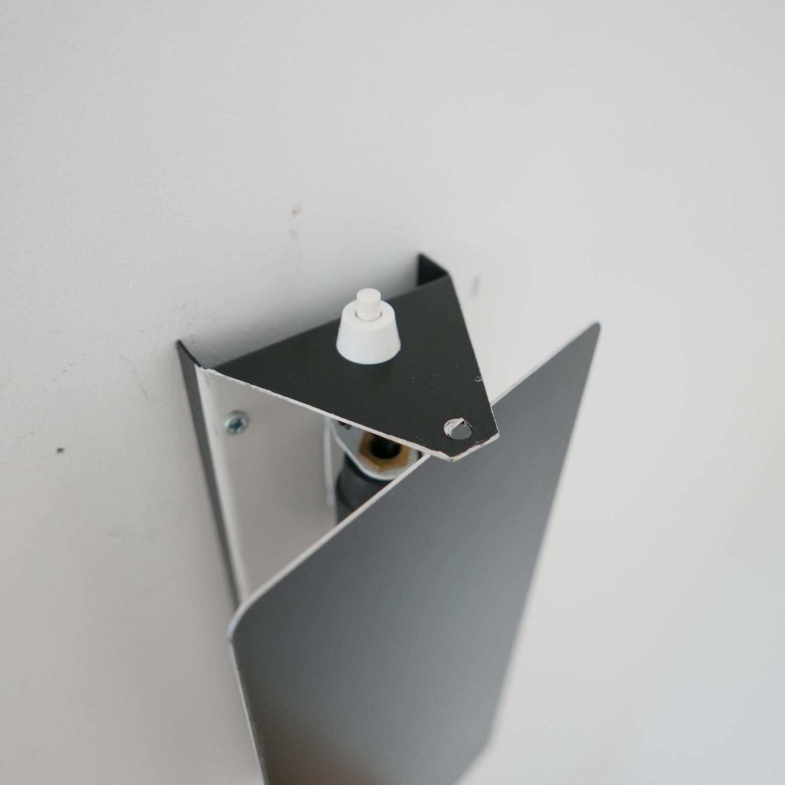 Charlotte Perriand CP1 Mid-Century Grande Model Wall Light (4 available) For Sale 4