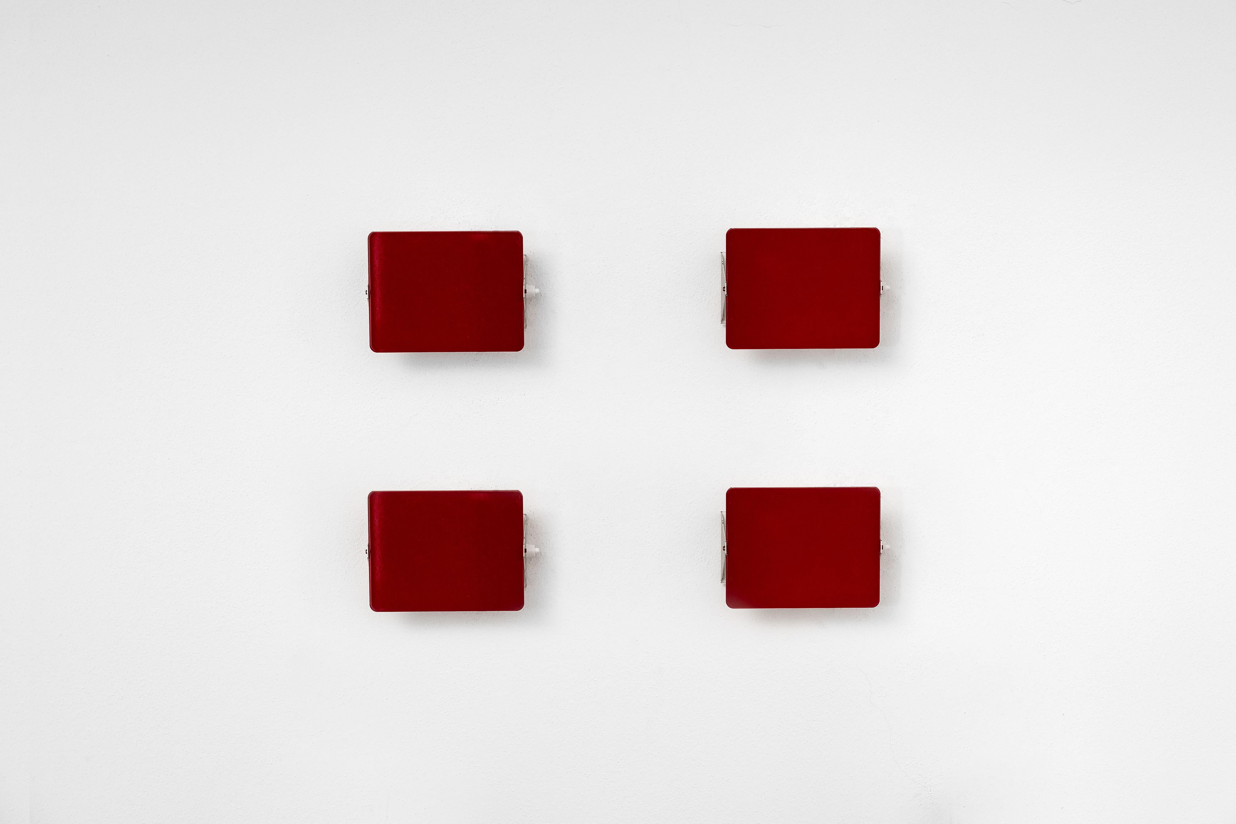 Charlotte Perriand “CP1” Sconces for Steph Simon, red steel, France, 1929, set of four

Charlotte Perriand designed the CP1 wall sconce in 1958, merging functional lighting with modular adaptability. The CP1 was conceived as a modular, space-saving
