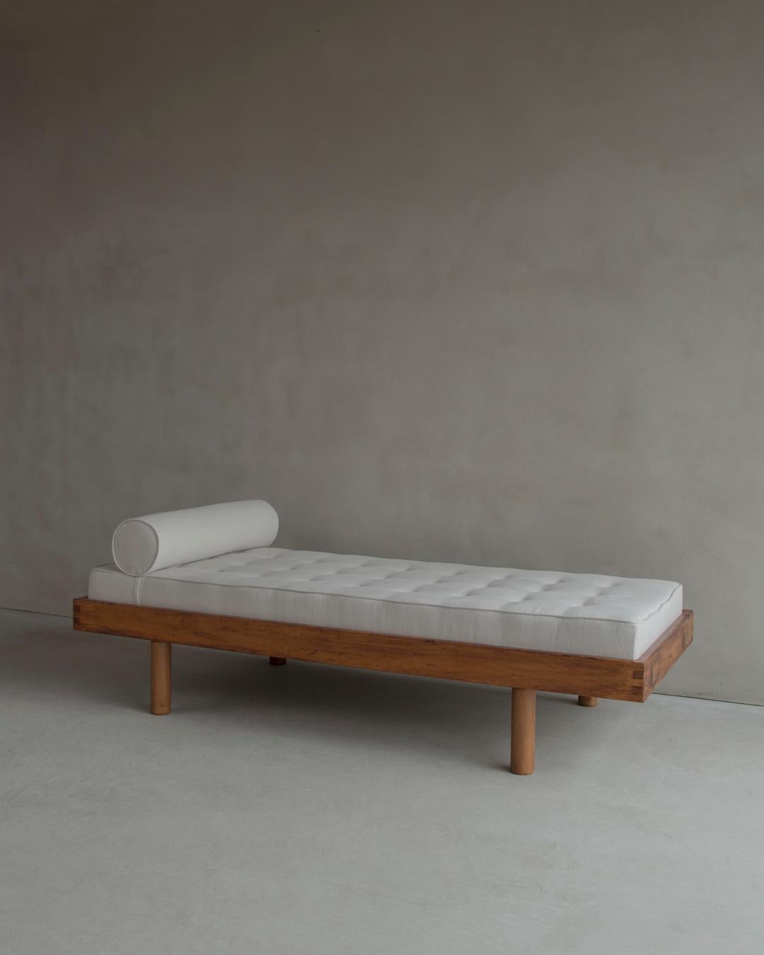 Fabric Charlotte Perriand, Daybed for Les Arc, Pine, 1970s