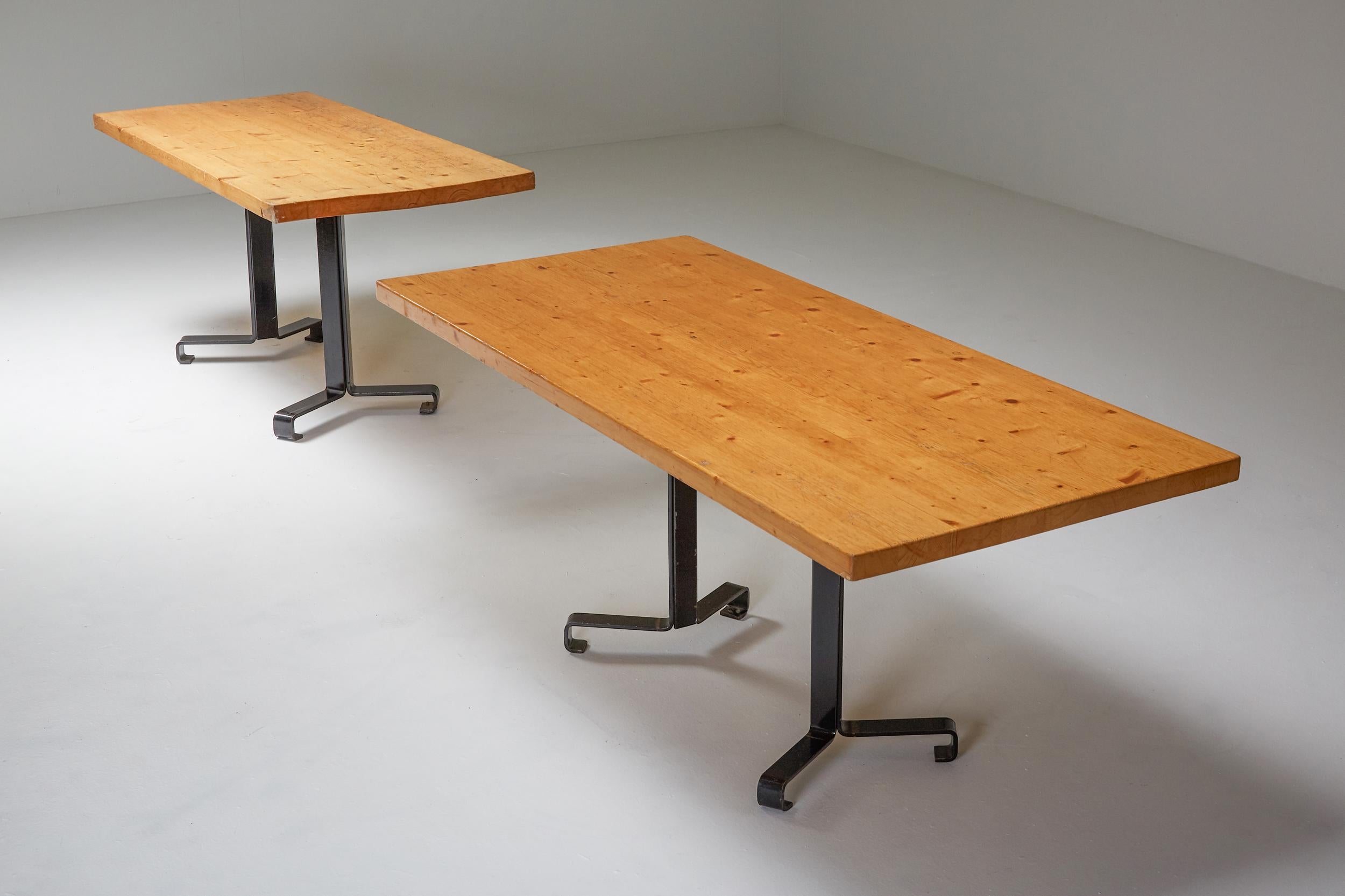 Charlotte Perriand dining table Les Arcs In Good Condition In Antwerp, BE