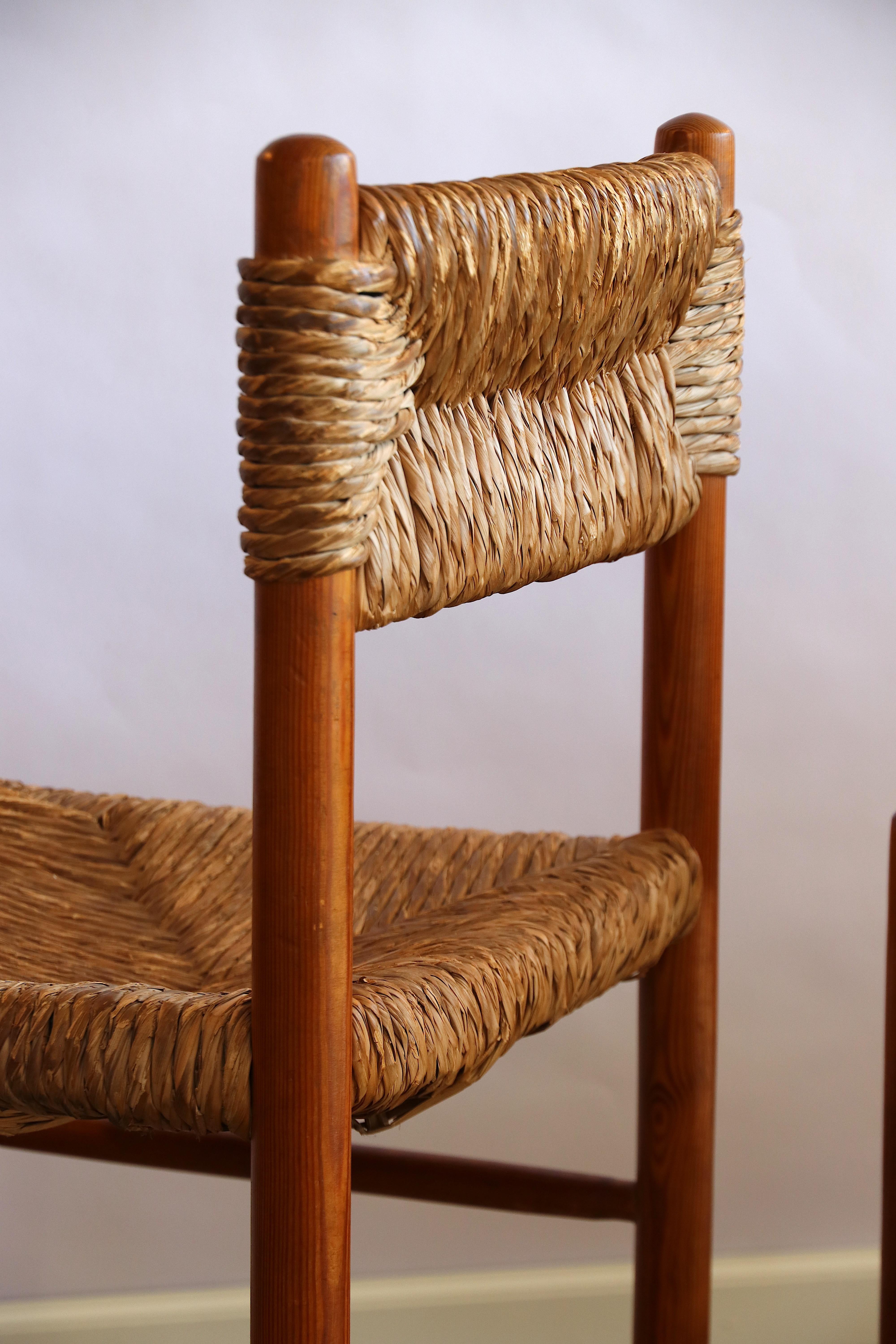 Charlotte Perriand Dordogne Stroh-Esszimmerstuhl für Robert Sentou, 4 Stück verfügbar im Angebot 3