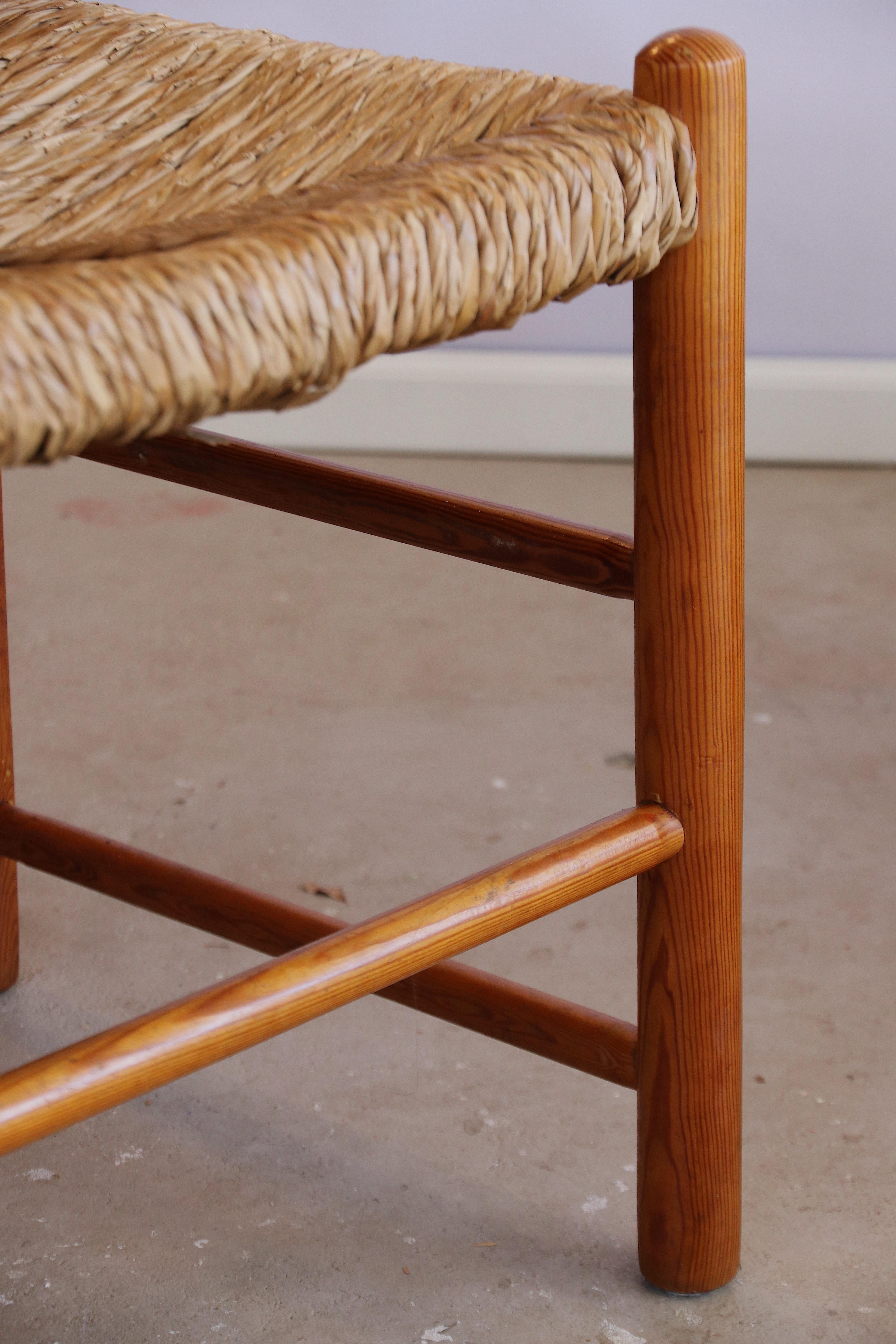 Charlotte Perriand Dordogne Stroh-Esszimmerstuhl für Robert Sentou, 4 Stück verfügbar im Angebot 4