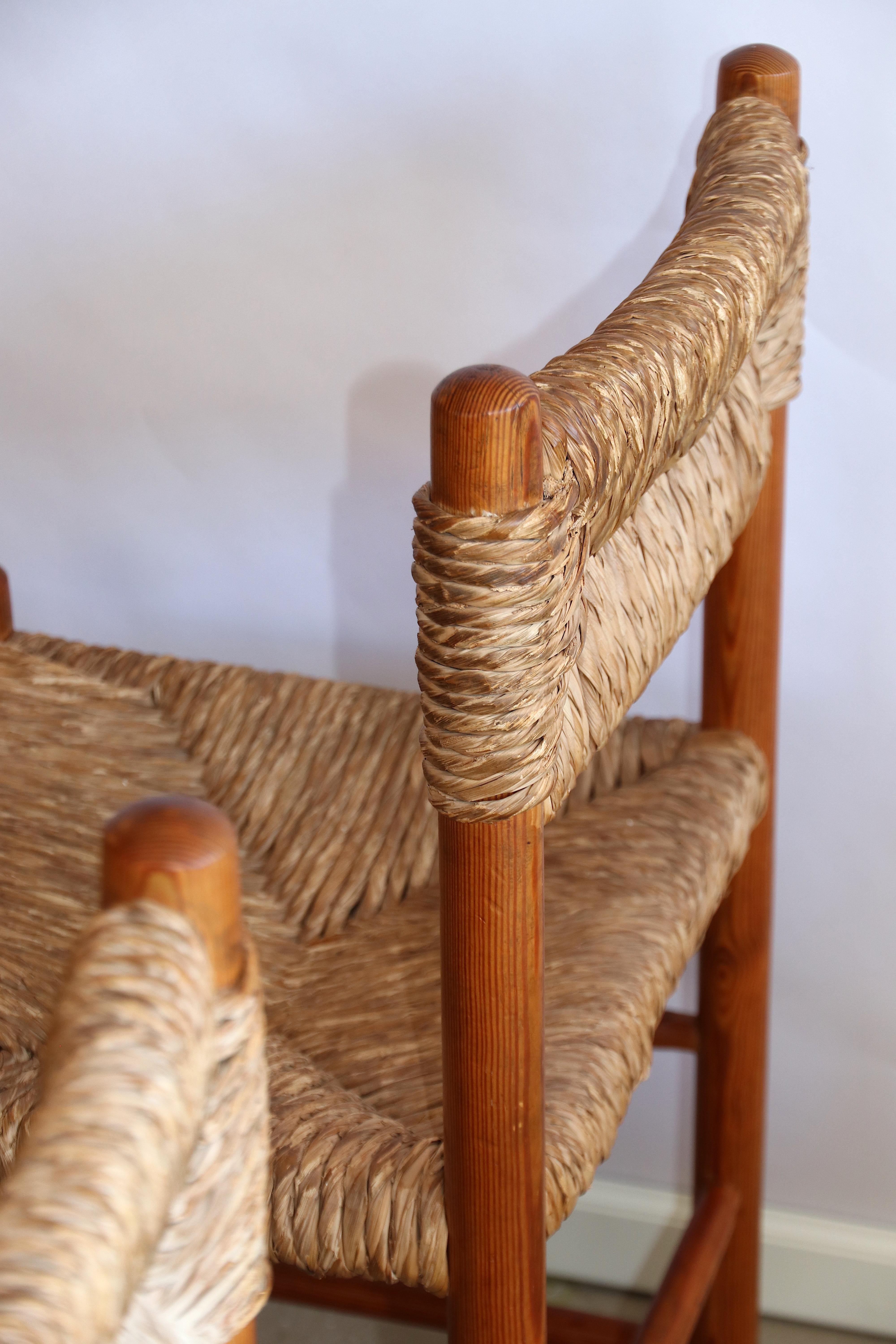 Charlotte Perriand Dordogne Stroh-Esszimmerstuhl für Robert Sentou, 4 Stück verfügbar (Mitte des 20. Jahrhunderts) im Angebot