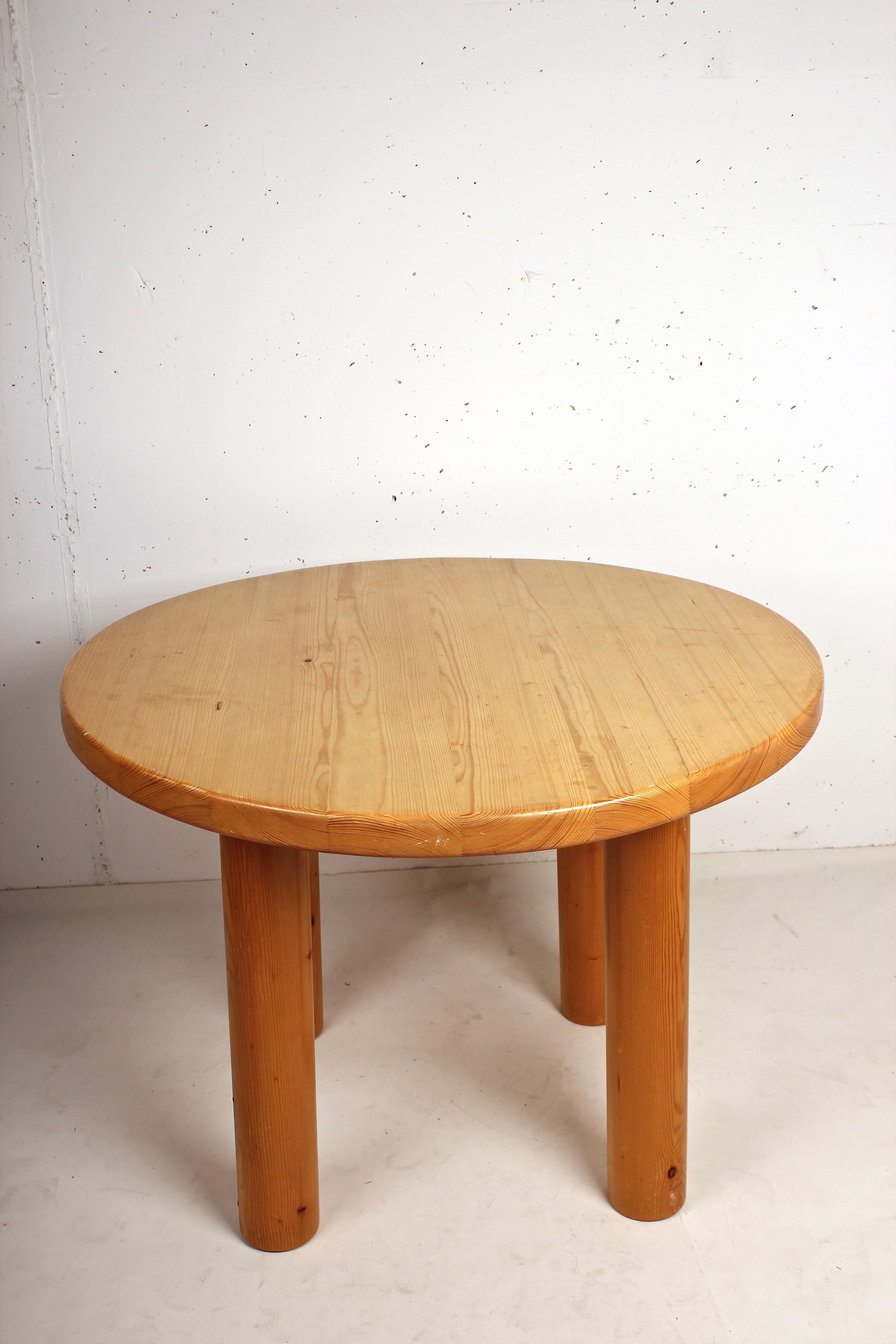 Mid-Century Modern Charlotte Perriand Doron Type Table for Résidence Les Allues in Méribel, 1971