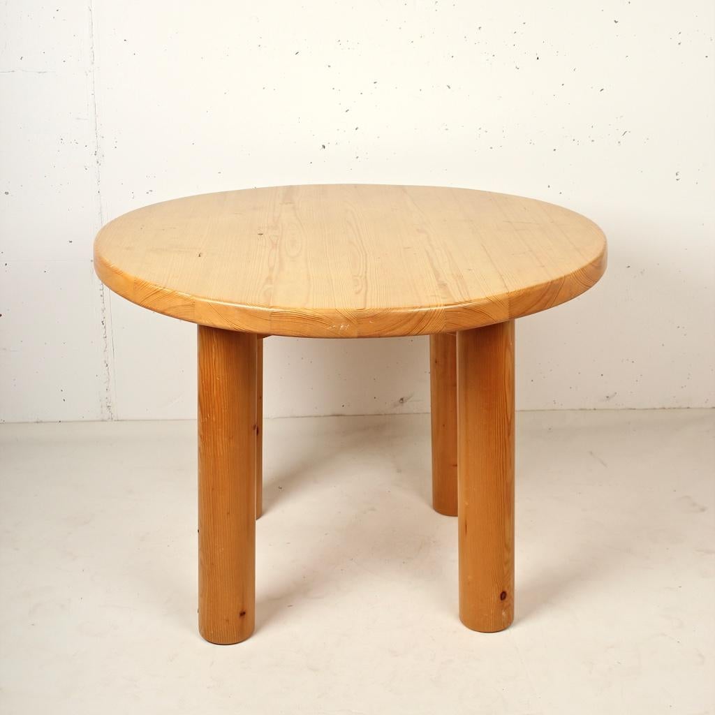 Mid-Century Modern Charlotte Perriand Doron type table for the Résidence Les Allues in Méribel 1971 For Sale